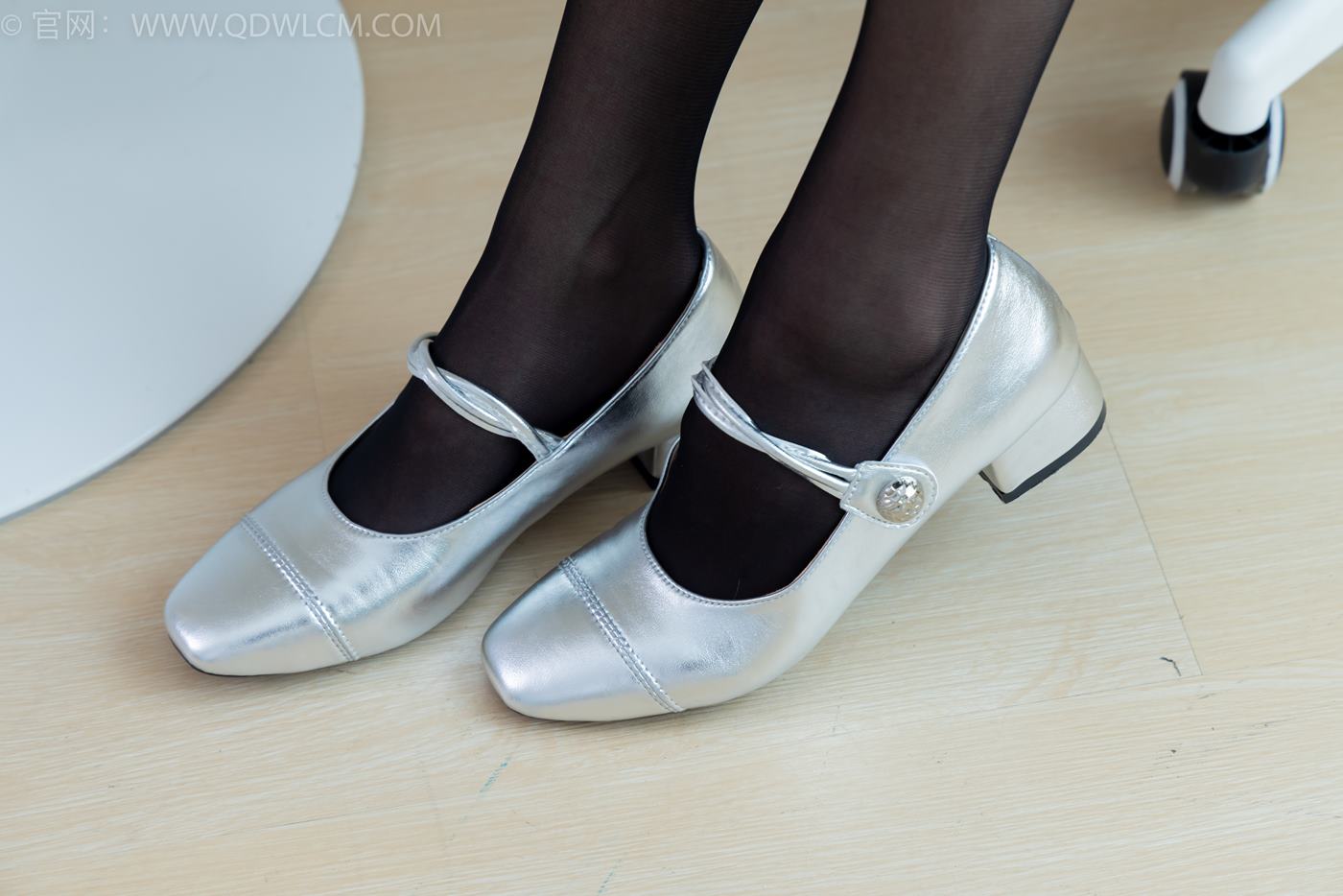 图片[129]-物恋传媒 NO.2090 茯苓-忧郁的蓝[150P] – 速更版-美库