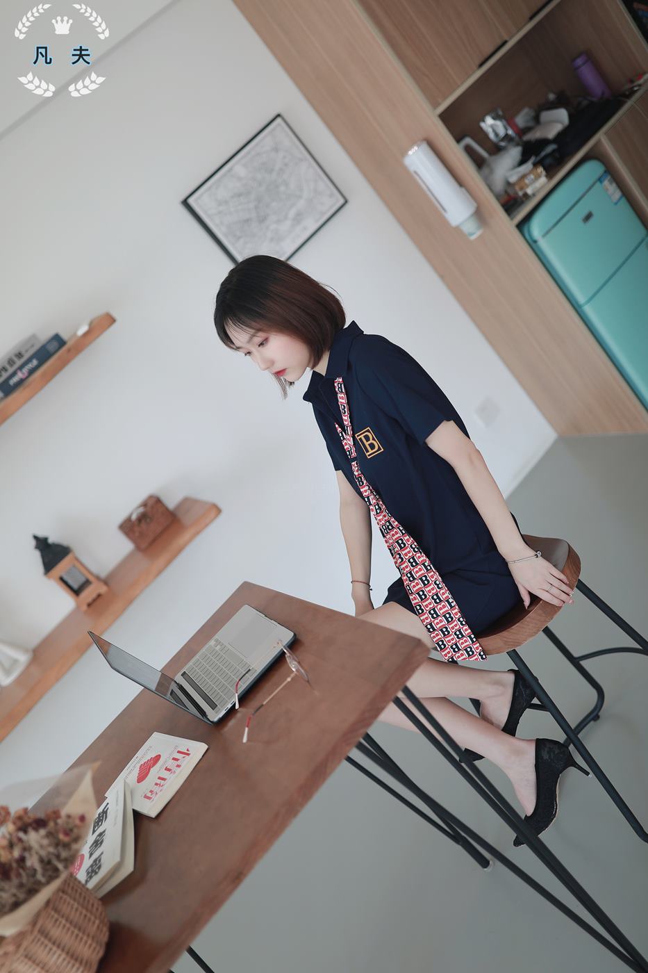 图片[99]-凡夫摄影 NO.0005 – 子轩连衣裙高跟美足[191P] – 速更版-美库