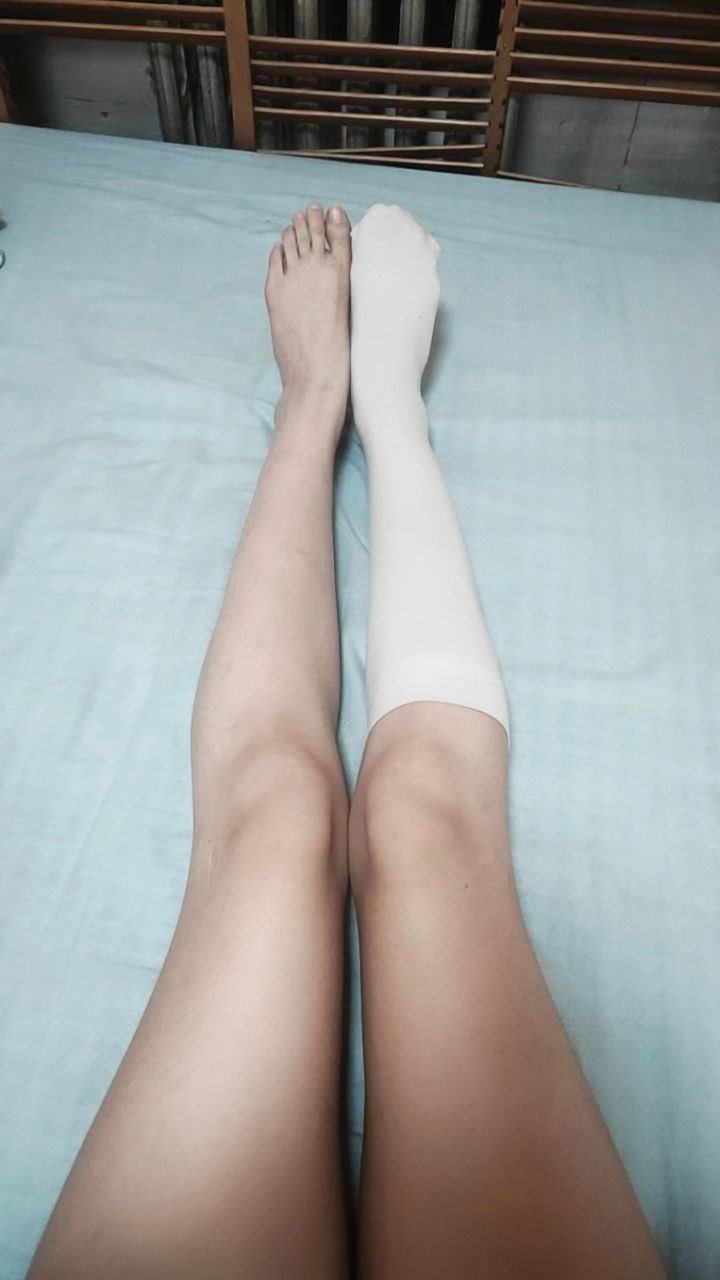 图片[12]-脚模面试脸足同框套路系列-009-11号-166 94 37举牌 踩屏 身材展示[15P] – 速更版-美库