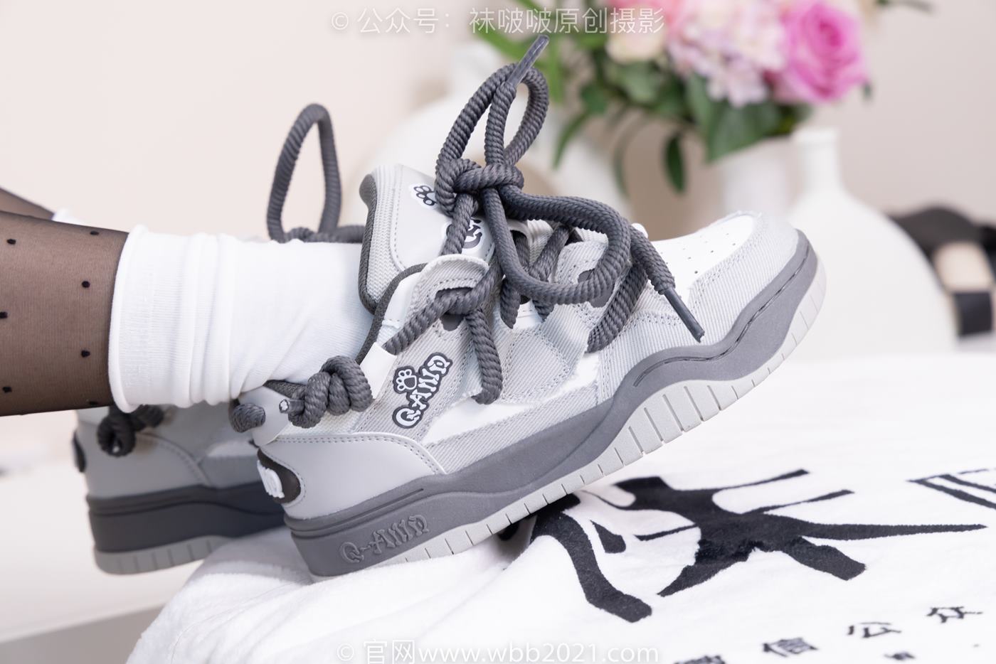 图片[17]-[BoBoSocks袜啵啵]NO.418 甜甜圈-板鞋、白棉袜、波点黑丝[145P] – 速更版-美库