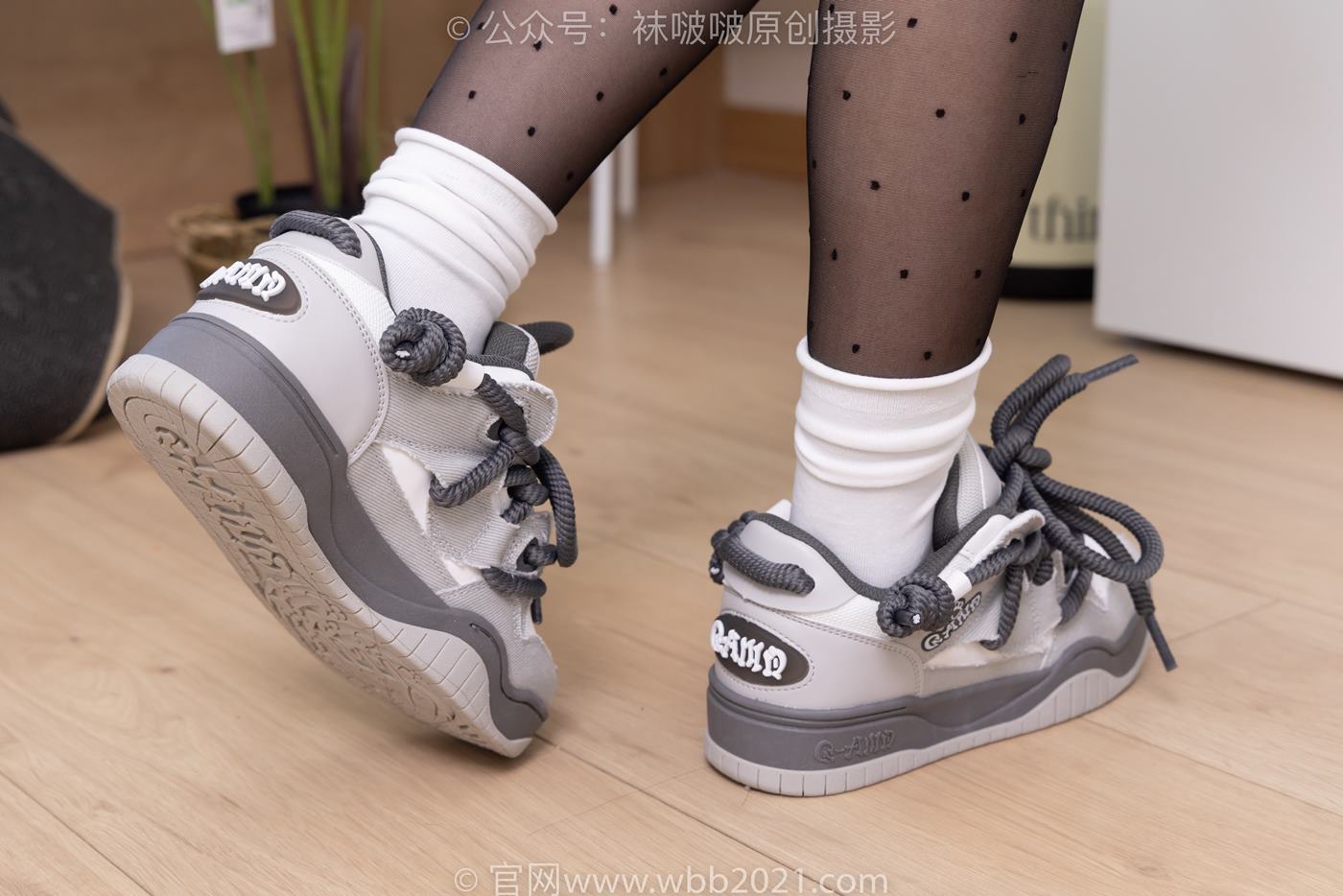 图片[31]-[BoBoSocks袜啵啵]NO.418 甜甜圈-板鞋、白棉袜、波点黑丝[145P] – 速更版-美库