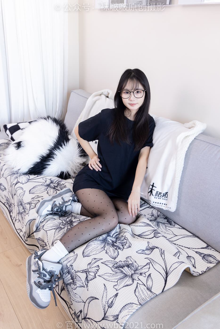 图片[48]-[BoBoSocks袜啵啵]NO.418 甜甜圈-板鞋、白棉袜、波点黑丝[145P] – 速更版-美库