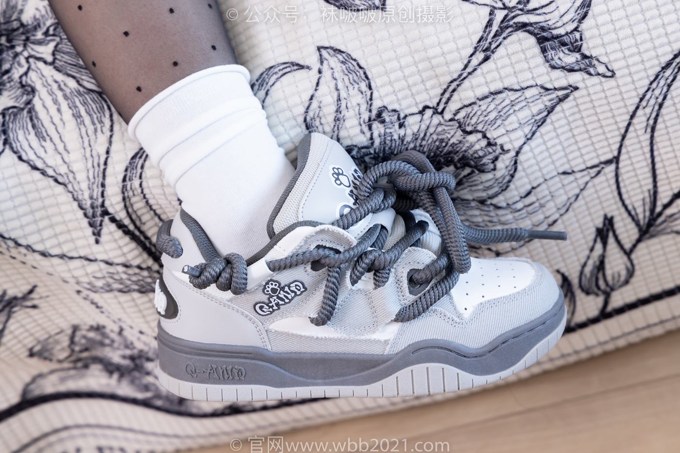 图片[50]-[BoBoSocks袜啵啵]NO.418 甜甜圈-板鞋、白棉袜、波点黑丝[145P] – 速更版-美库