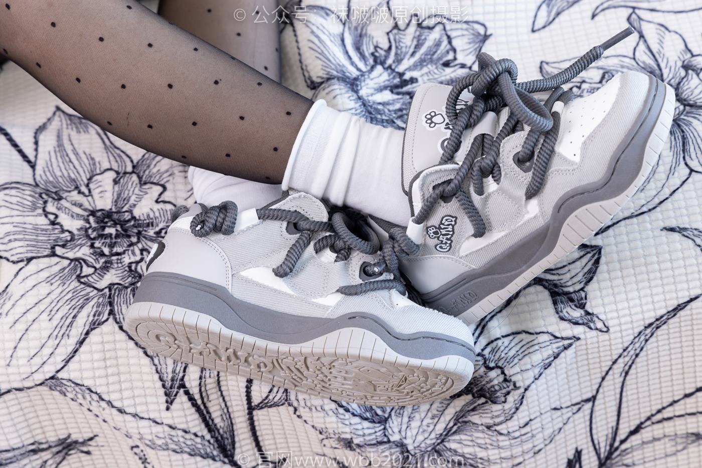 图片[52]-[BoBoSocks袜啵啵]NO.418 甜甜圈-板鞋、白棉袜、波点黑丝[145P] – 速更版-美库