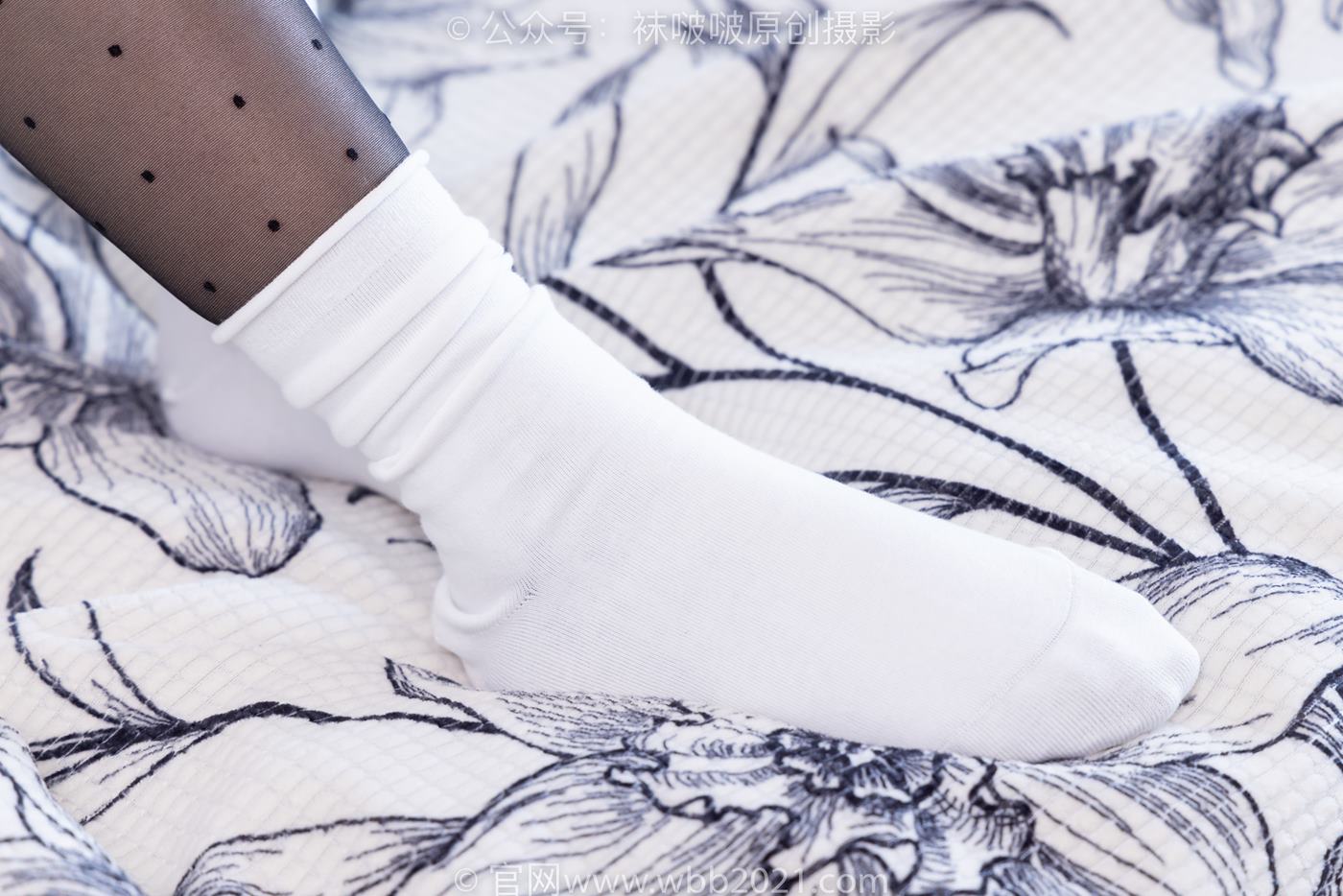 图片[60]-[BoBoSocks袜啵啵]NO.418 甜甜圈-板鞋、白棉袜、波点黑丝[145P] – 速更版-美库