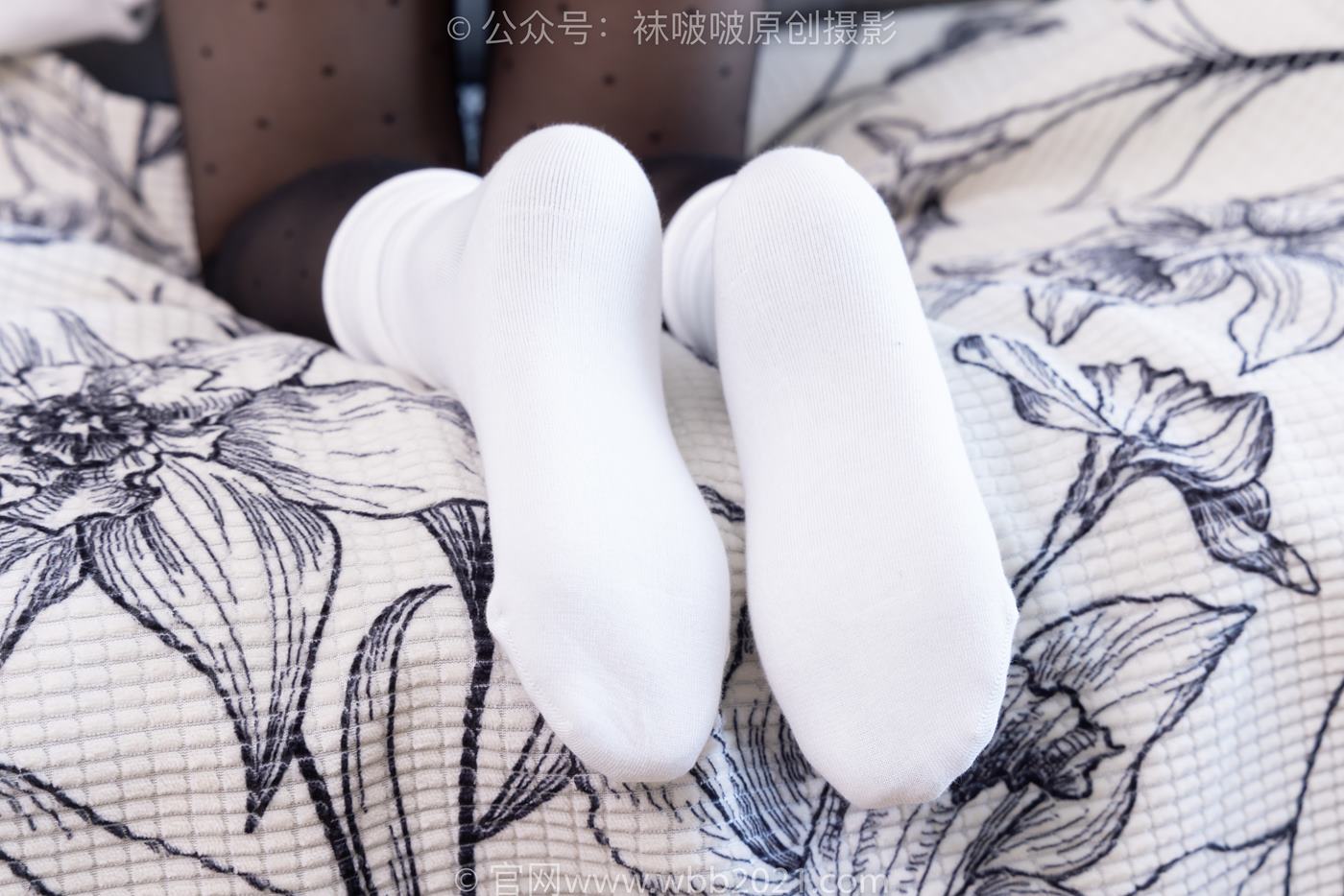 图片[70]-[BoBoSocks袜啵啵]NO.418 甜甜圈-板鞋、白棉袜、波点黑丝[145P] – 速更版-美库