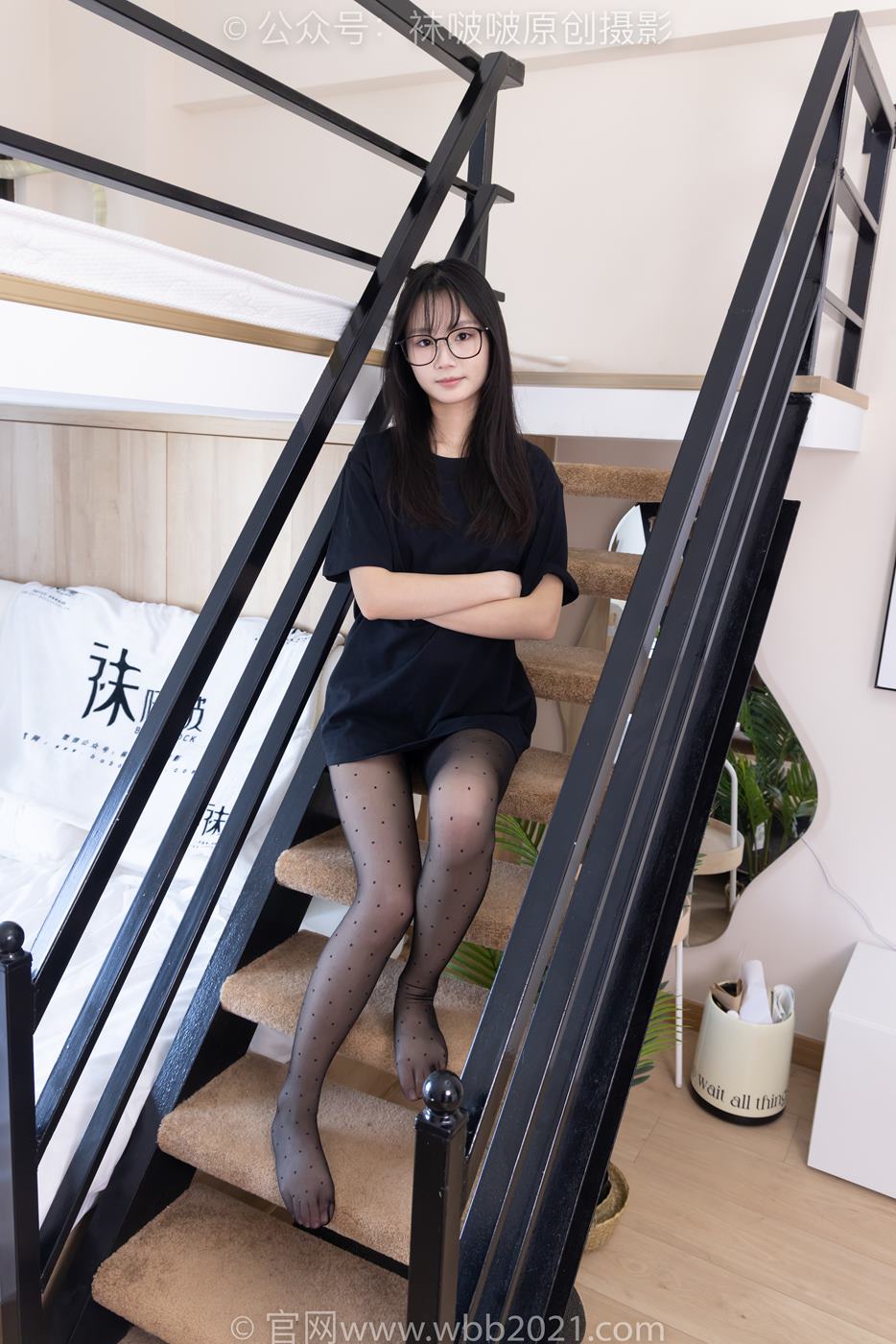 图片[121]-[BoBoSocks袜啵啵]NO.418 甜甜圈-板鞋、白棉袜、波点黑丝[145P] – 速更版-美库