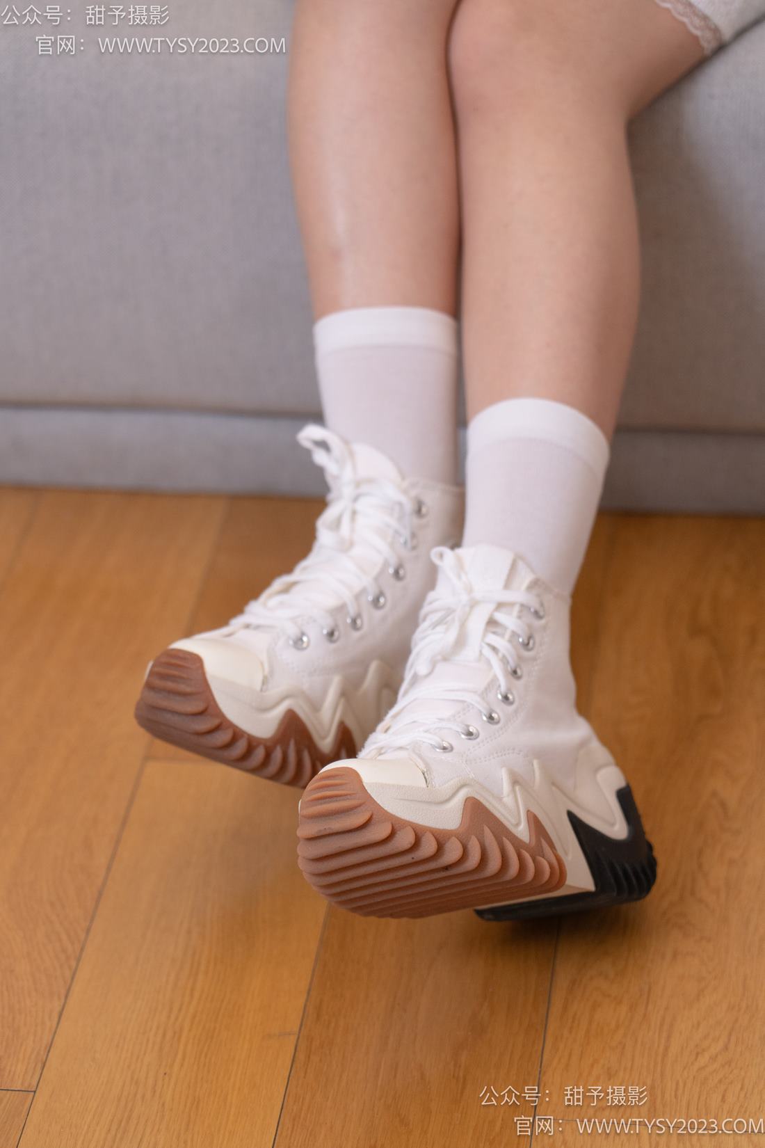 图片[23]-甜予摄影 NO.073 小语-运动鞋、白棉袜、裸足[131P] – 速更版-美库