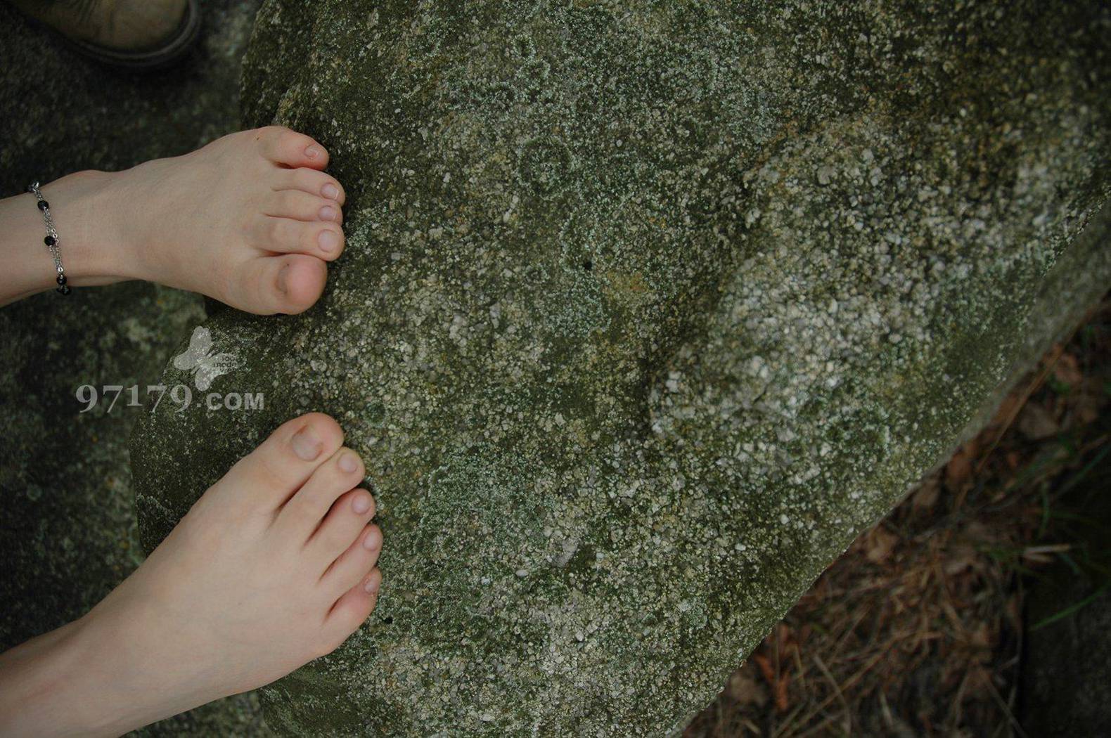 图片[37]-97179 NO.009-阿虫 绿色树林下[44P] – 速更版-美库