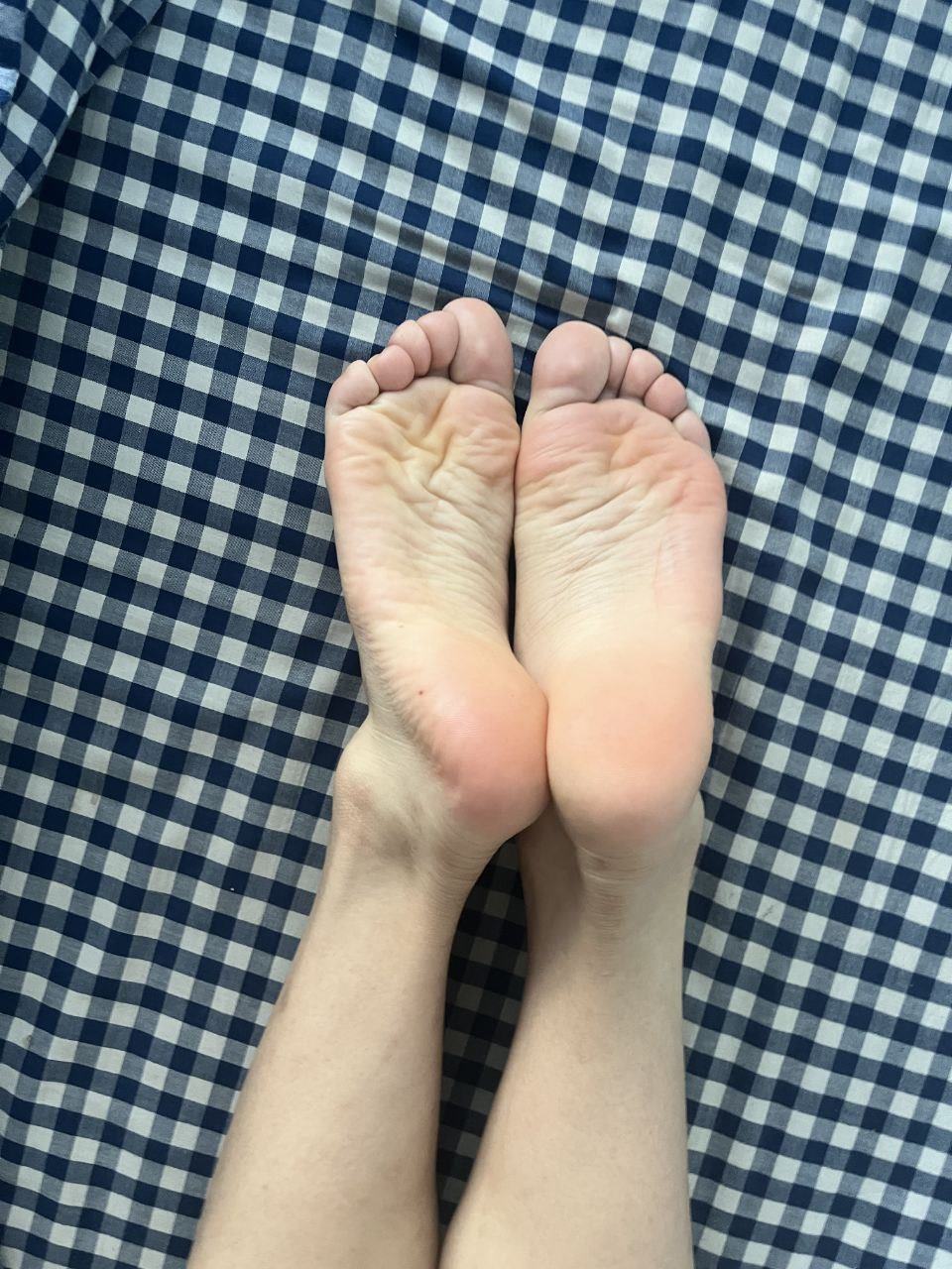 图片[22]-脚模面试脸足同框套路系列-014-16号-168 96 36口腔 舔脚[36P] – 速更版-美库