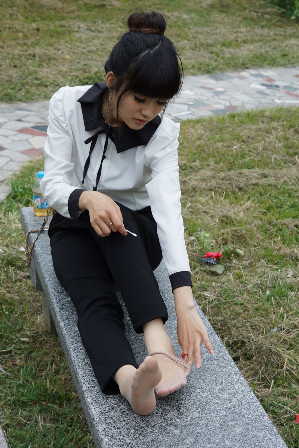 图片[33]-自由摄影 No.320 淡灰丝 小鱼嘴 美女 [61P] – 速更版-美库