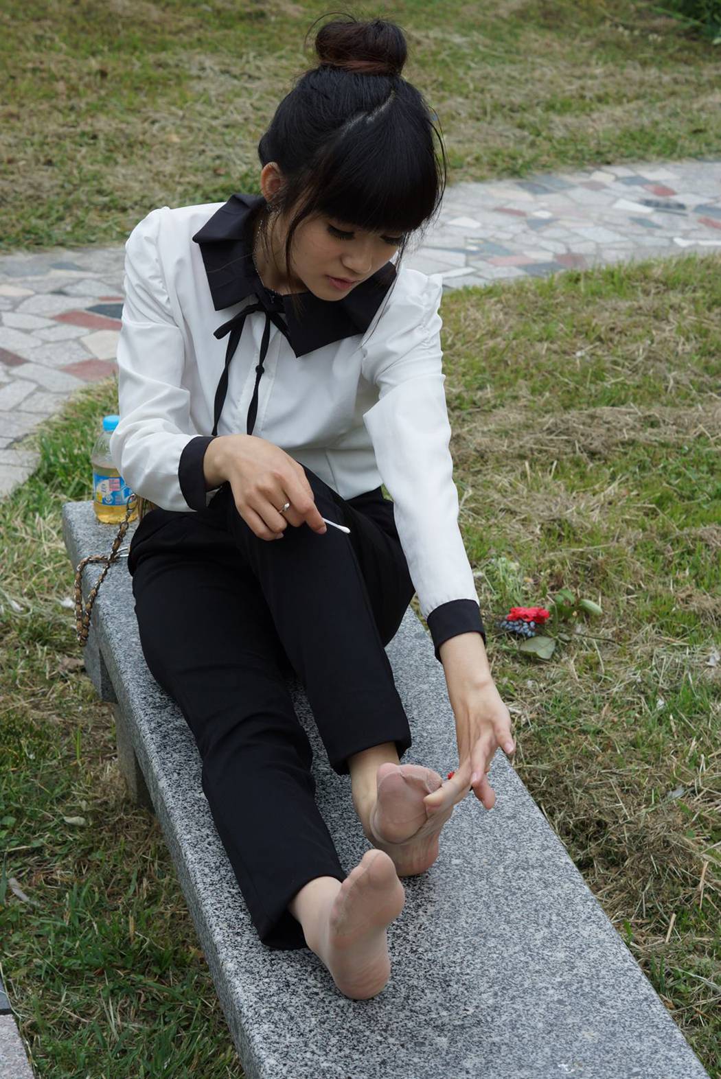 图片[34]-自由摄影 No.320 淡灰丝 小鱼嘴 美女 [61P] – 速更版-美库