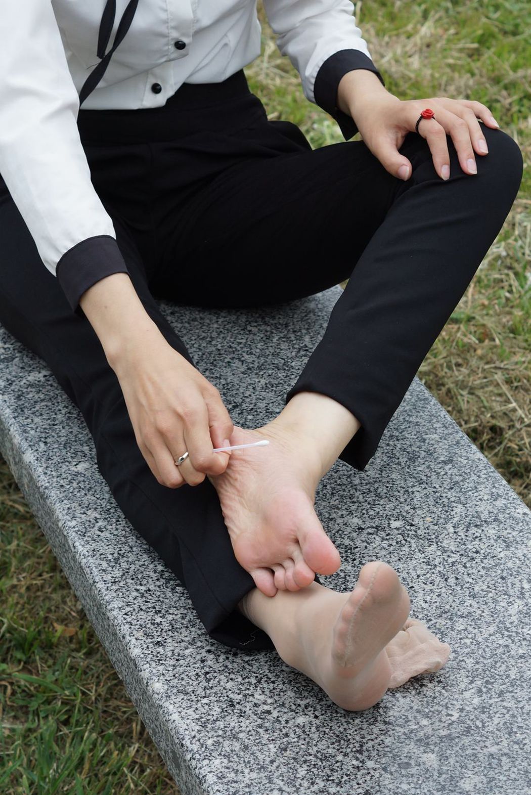 图片[46]-自由摄影 No.320 淡灰丝 小鱼嘴 美女 [61P] – 速更版-美库