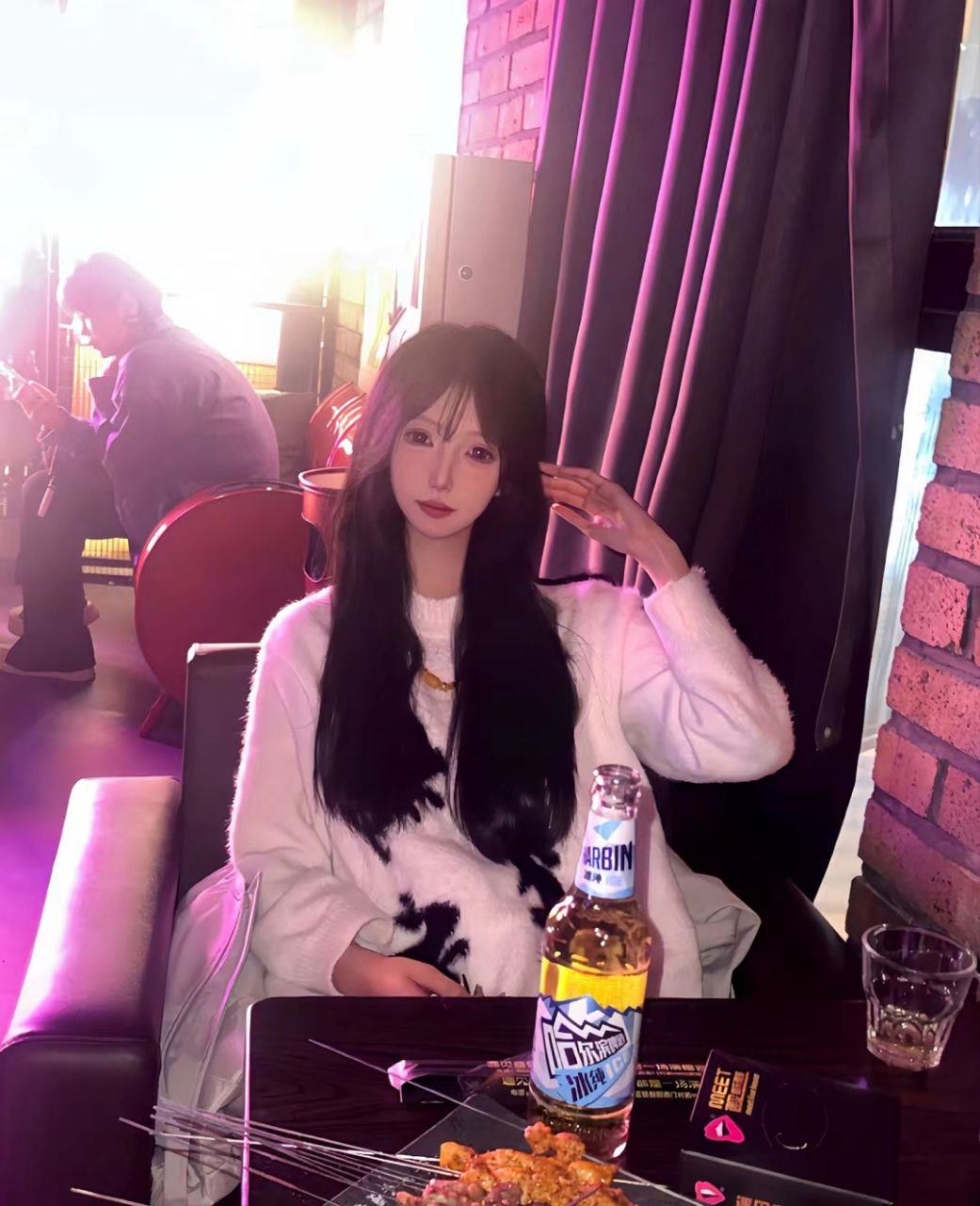 图片[15]-脚模面试脸足同框套路系列-020-22号-面试 艺术生妹妹生活照[19P] – 速更版-美库