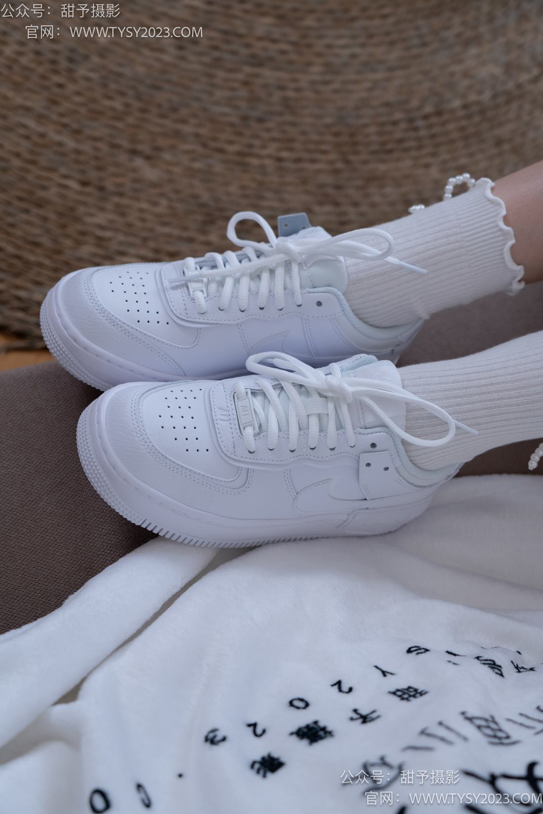 图片[37]-甜予摄影 NO.074 璇璇-板鞋、白棉袜[199P] – 速更版-美库