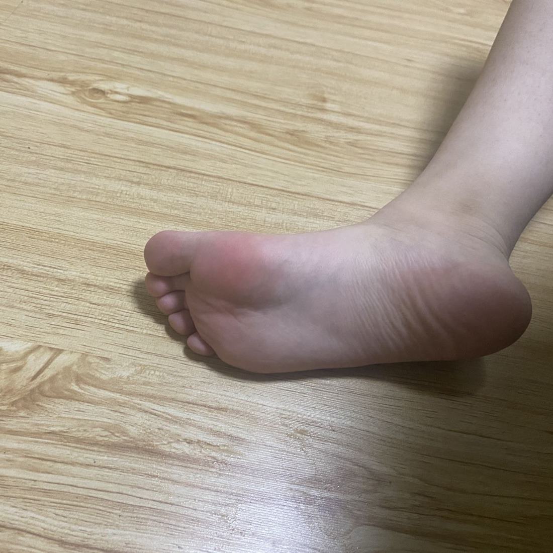 图片[10]-脚模面试脸足同框套路系列-022-24号-小姐姐[9P] – 速更版-美库