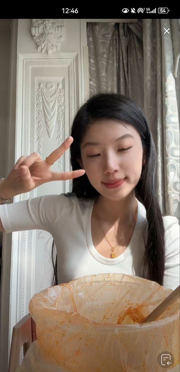 图片[17]-脚模面试脸足同框套路系列-023-25号-独居女大 万粉小网紅[17P] – 速更版-美库