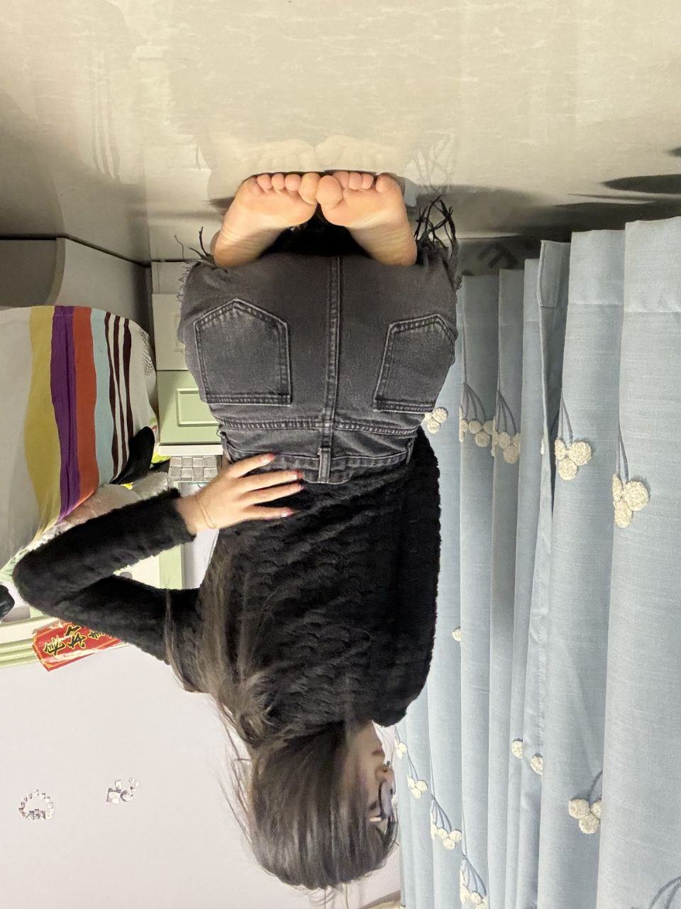 图片[11]-脚模面试脸足同框套路系列-025-27号-大学老师[14P] – 速更版-美库