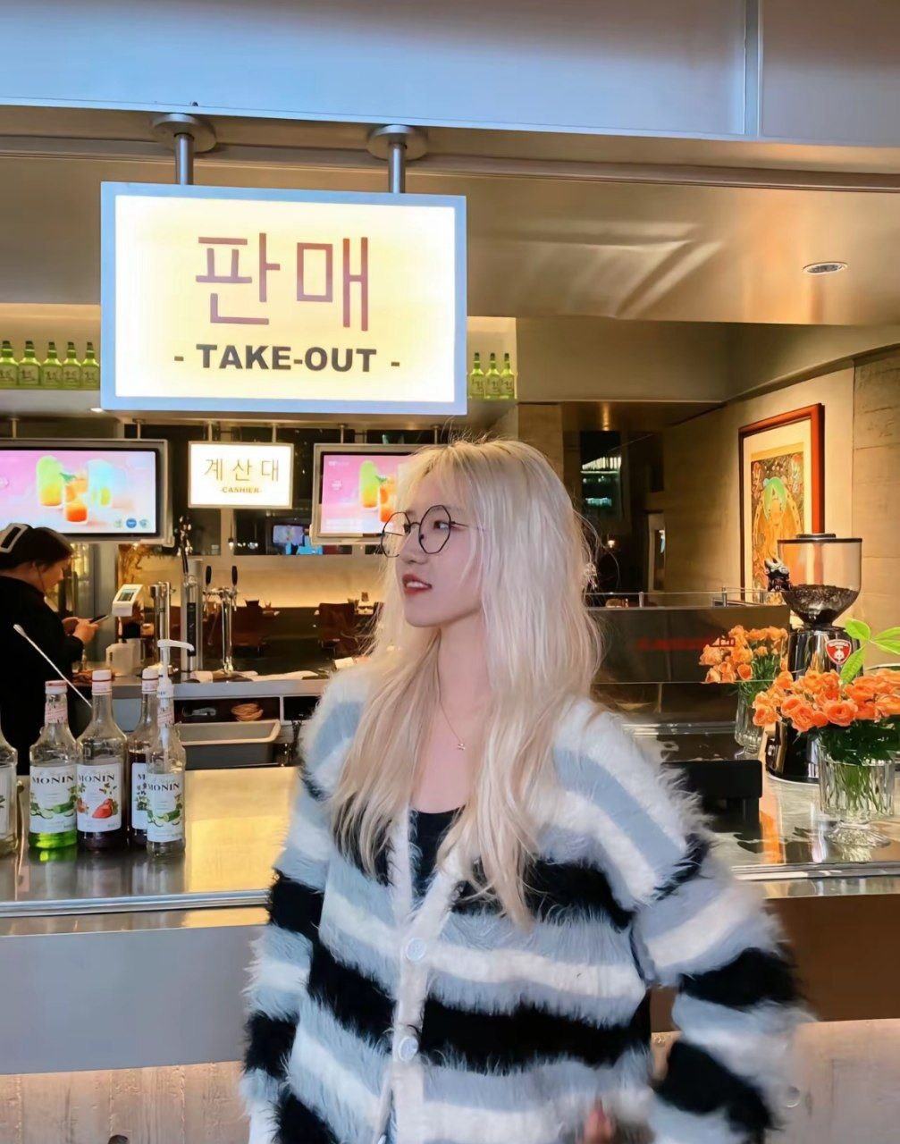 图片[13]-脚模面试脸足同框套路系列-025-27号-大学老师[14P] – 速更版-美库