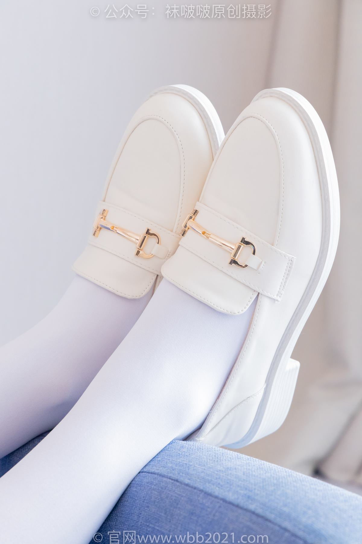 图片[34]-[BoBoSocks袜啵啵]NO.421 奶油-皮鞋、厚白丝、瑜伽动作时老头乐挠脚剧情[140P] – 速更版-美库