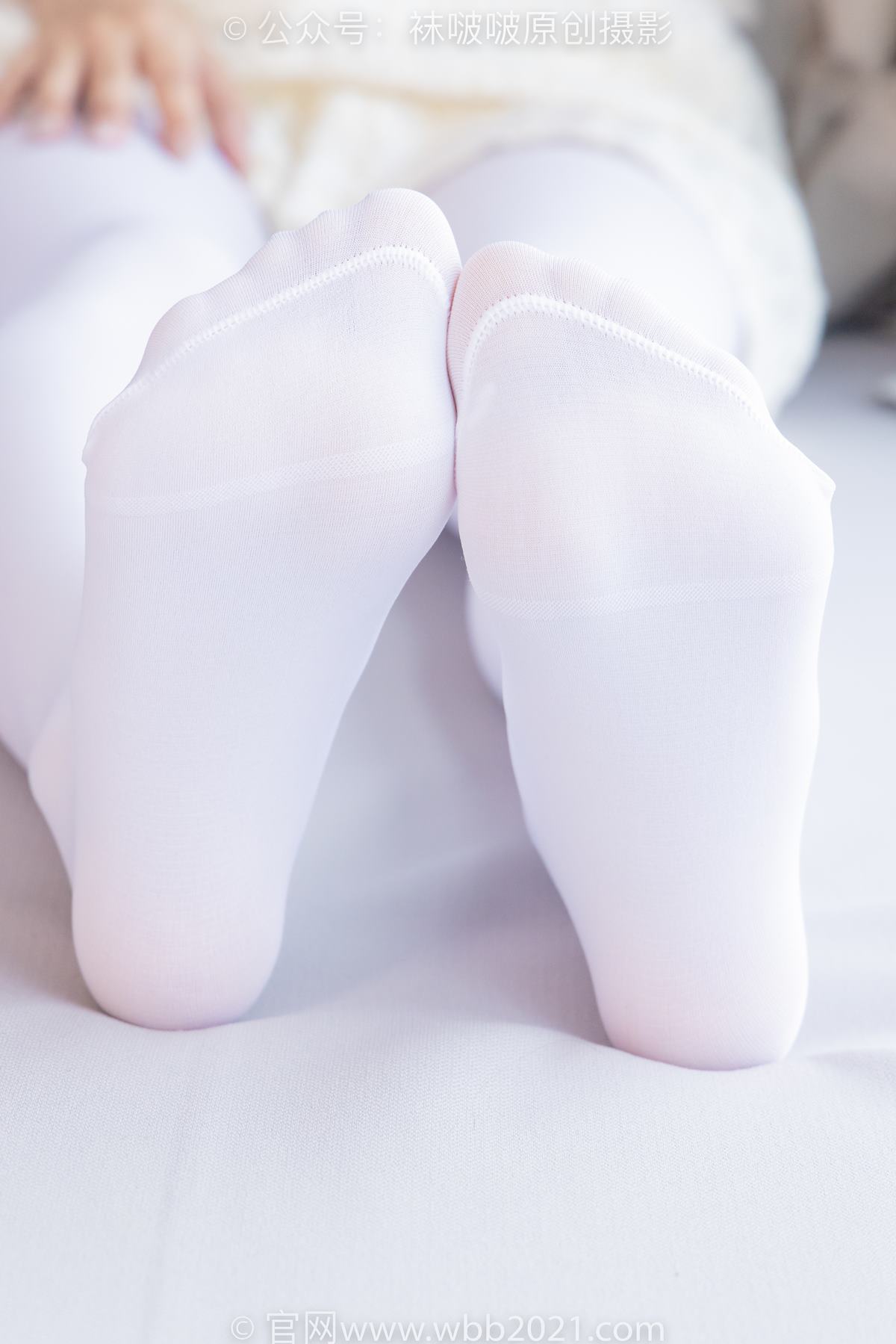 图片[91]-[BoBoSocks袜啵啵]NO.421 奶油-皮鞋、厚白丝、瑜伽动作时老头乐挠脚剧情[140P] – 速更版-美库