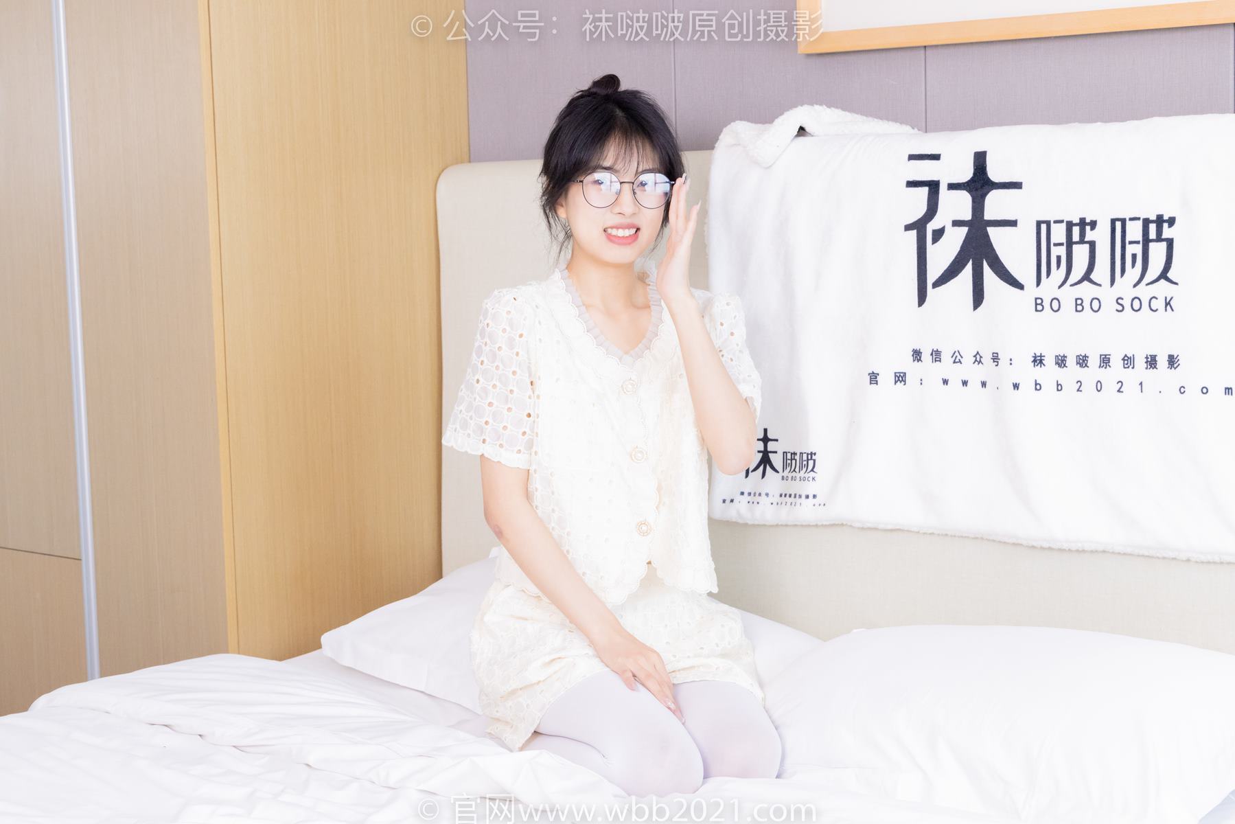 图片[105]-[BoBoSocks袜啵啵]NO.421 奶油-皮鞋、厚白丝、瑜伽动作时老头乐挠脚剧情[140P] – 速更版-美库