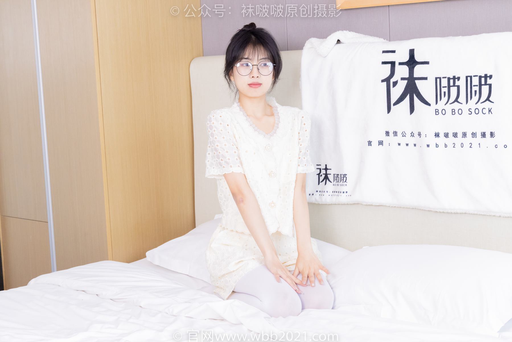 图片[106]-[BoBoSocks袜啵啵]NO.421 奶油-皮鞋、厚白丝、瑜伽动作时老头乐挠脚剧情[140P] – 速更版-美库