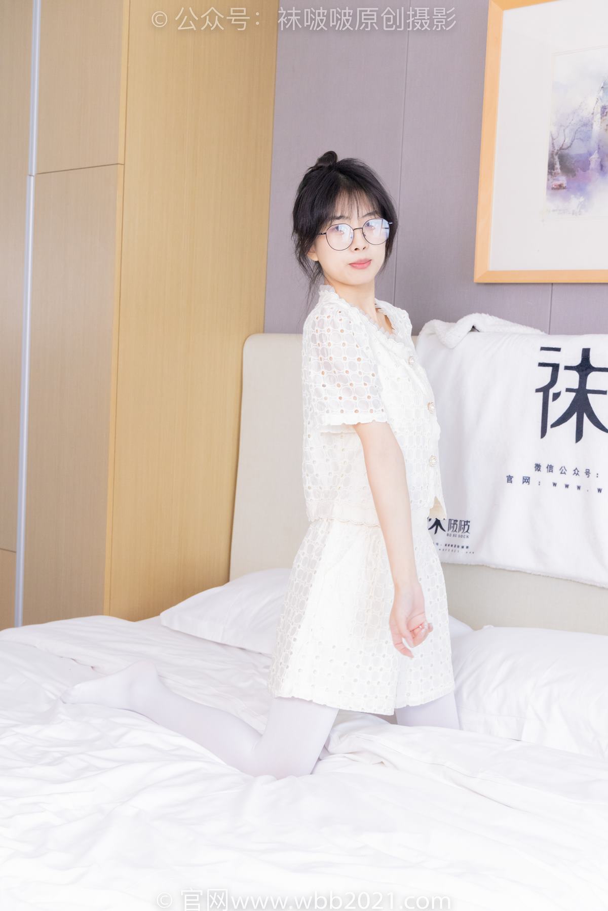 图片[108]-[BoBoSocks袜啵啵]NO.421 奶油-皮鞋、厚白丝、瑜伽动作时老头乐挠脚剧情[140P] – 速更版-美库