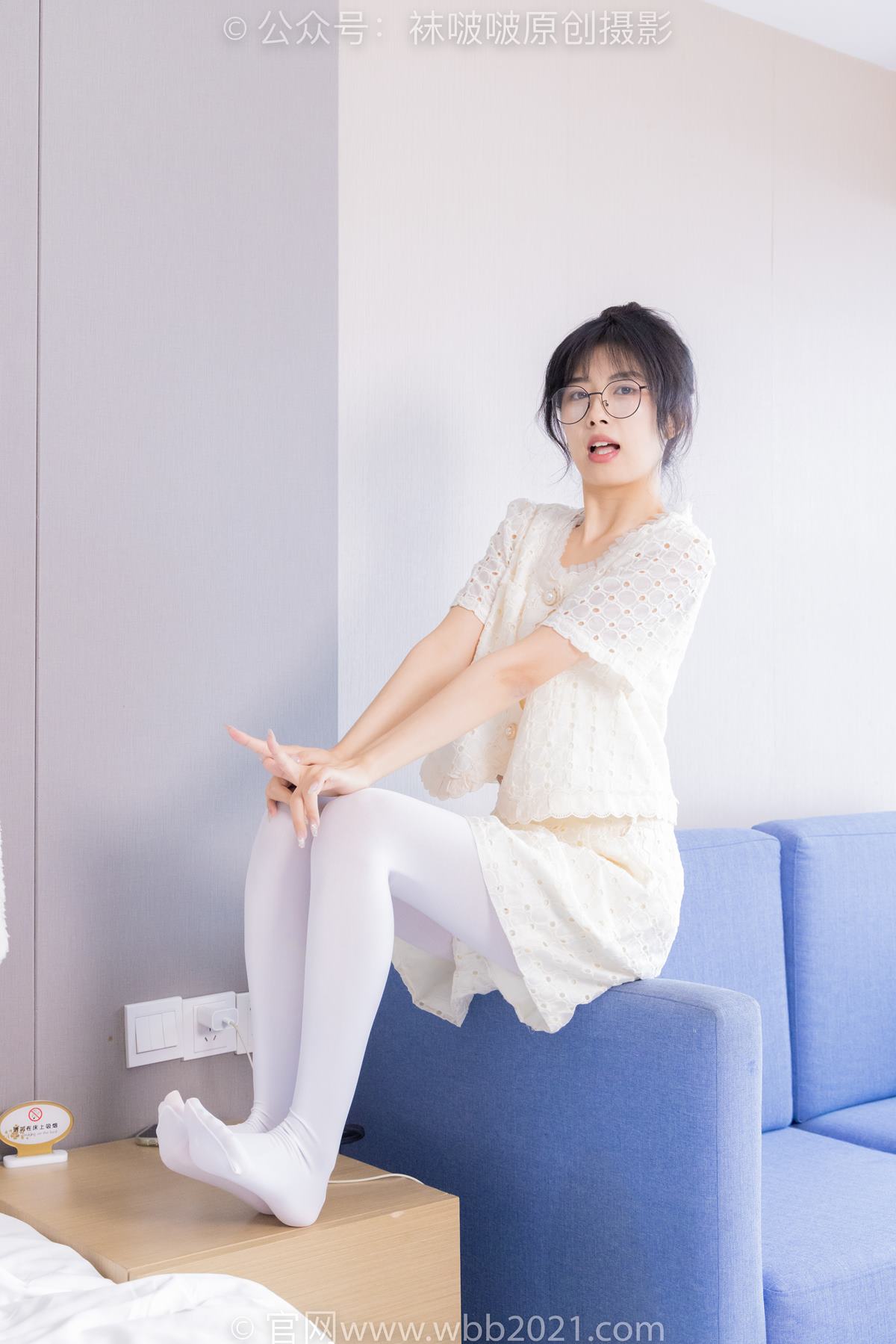 图片[136]-[BoBoSocks袜啵啵]NO.421 奶油-皮鞋、厚白丝、瑜伽动作时老头乐挠脚剧情[140P] – 速更版-美库