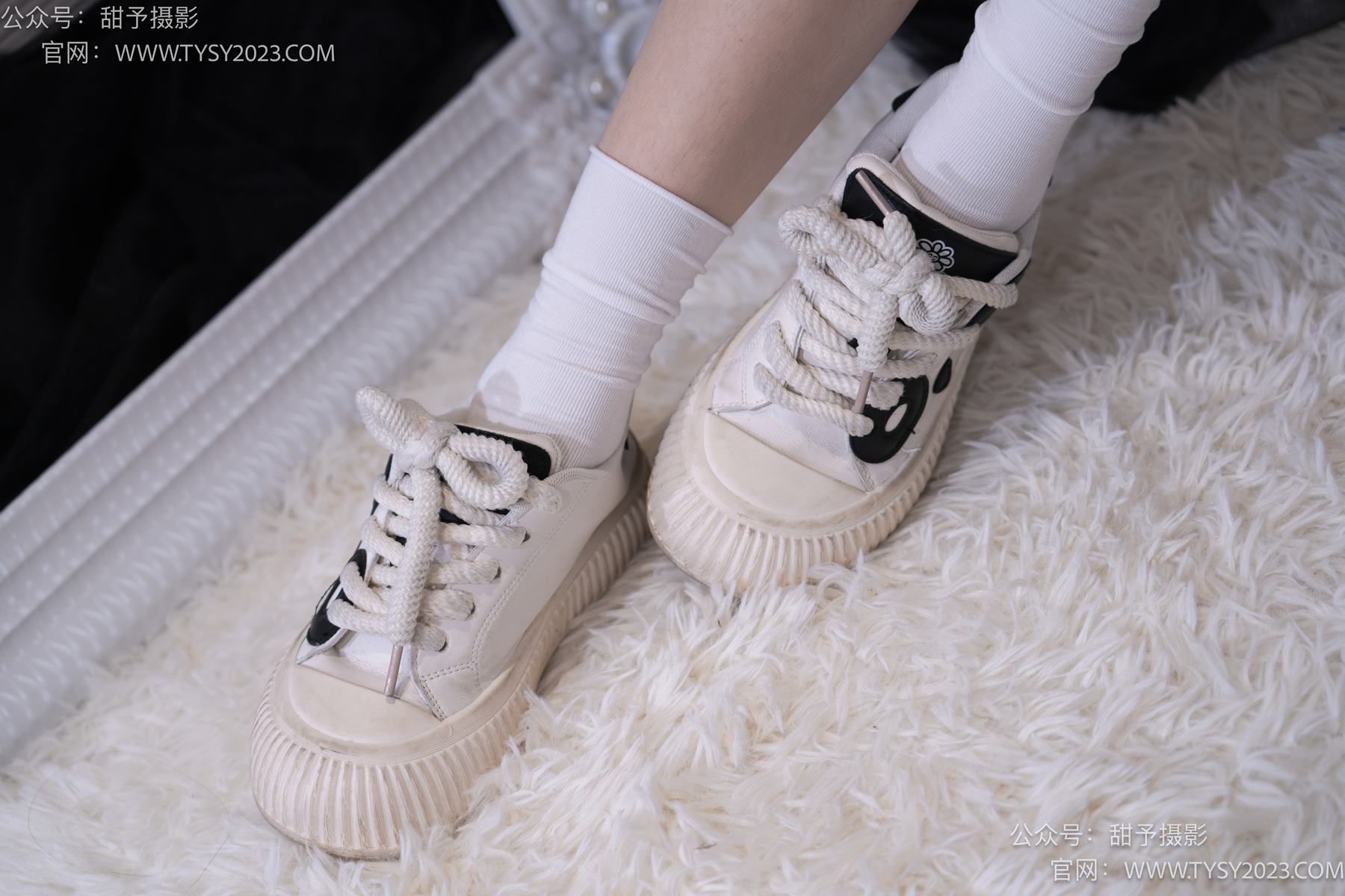 图片[14]-甜予摄影 NO.076 小狸-帆布鞋、白棉袜、肉丝（脚尖加固款）[126P] – 速更版-美库