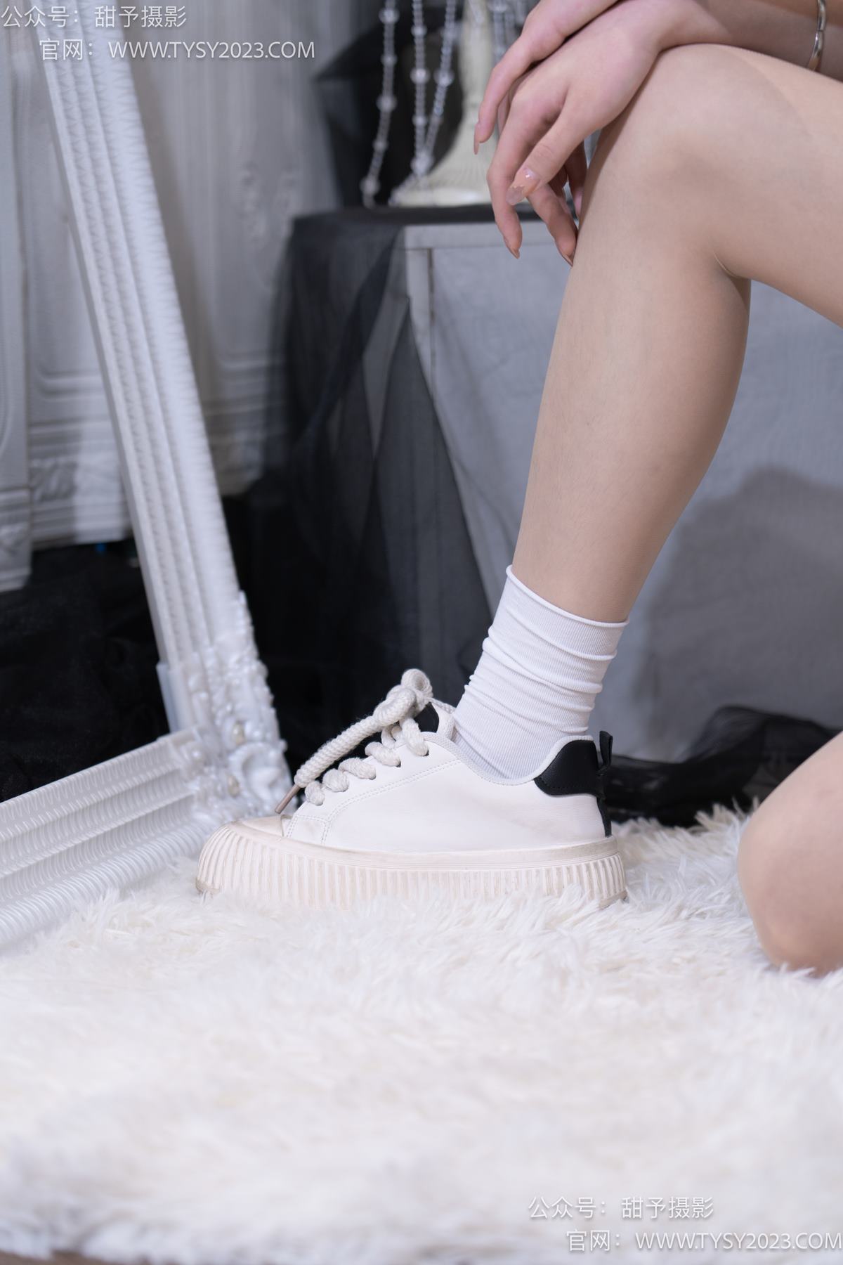 图片[24]-甜予摄影 NO.076 小狸-帆布鞋、白棉袜、肉丝（脚尖加固款）[126P] – 速更版-美库