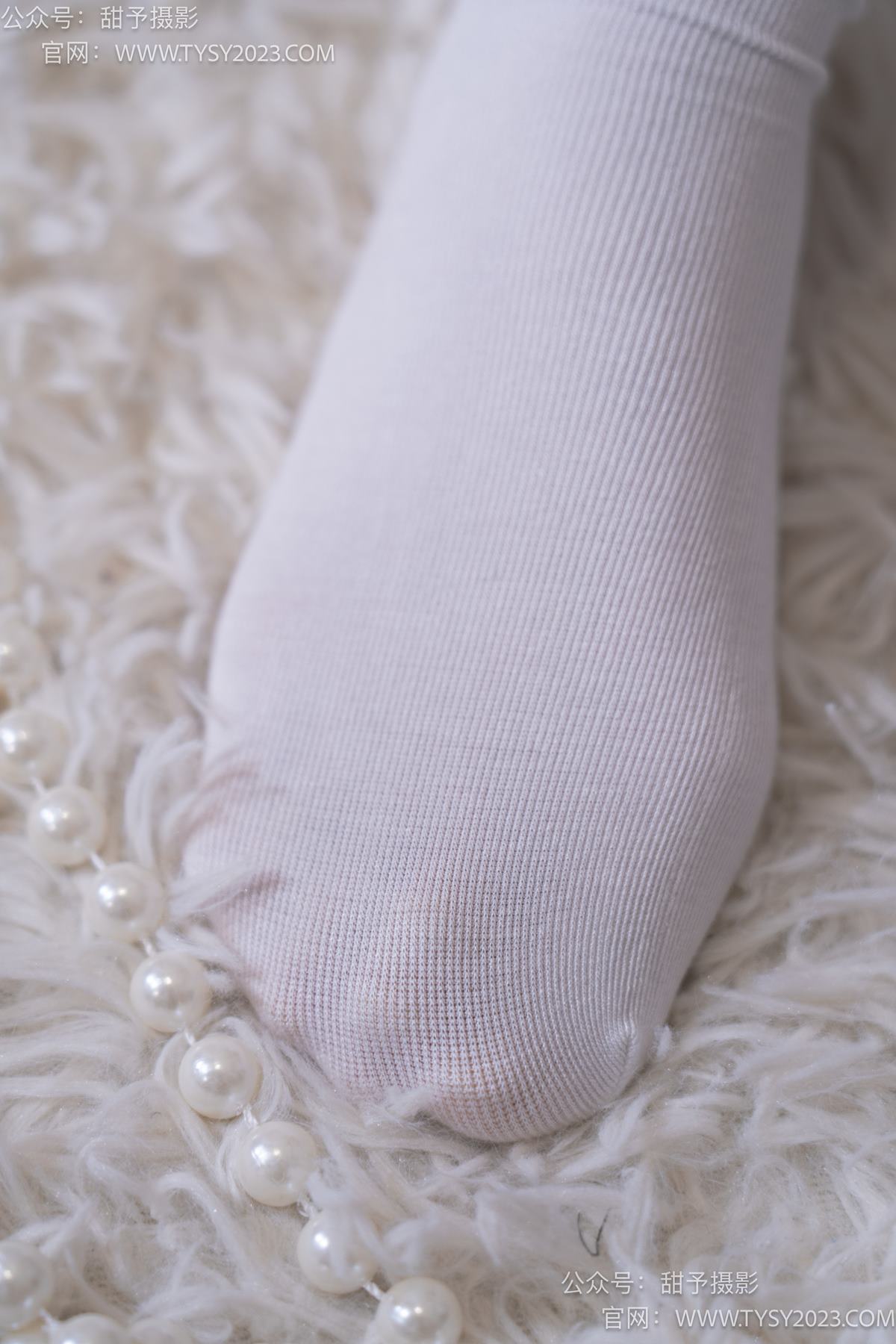 图片[55]-甜予摄影 NO.076 小狸-帆布鞋、白棉袜、肉丝（脚尖加固款）[126P] – 速更版-美库