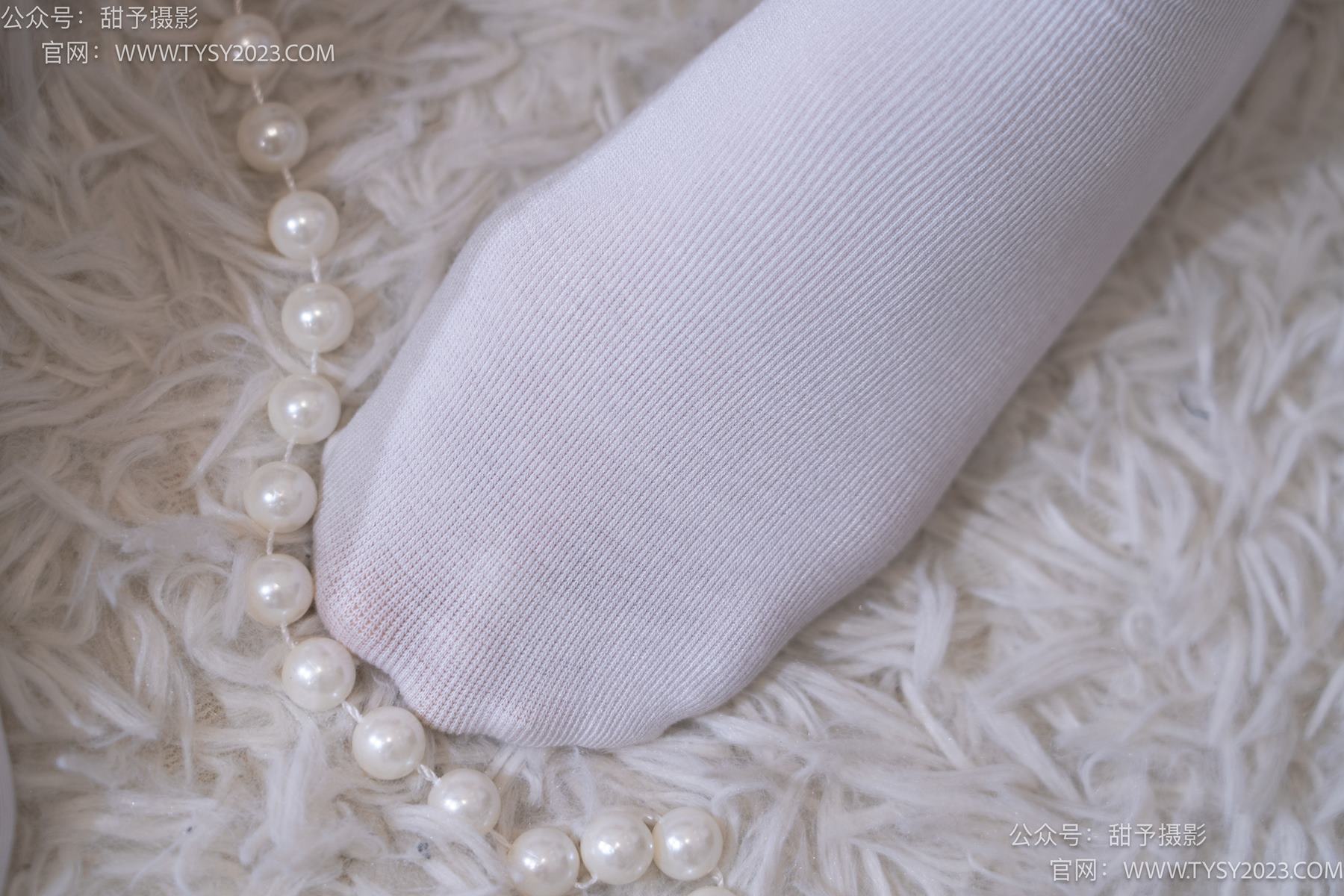 图片[56]-甜予摄影 NO.076 小狸-帆布鞋、白棉袜、肉丝（脚尖加固款）[126P] – 速更版-美库