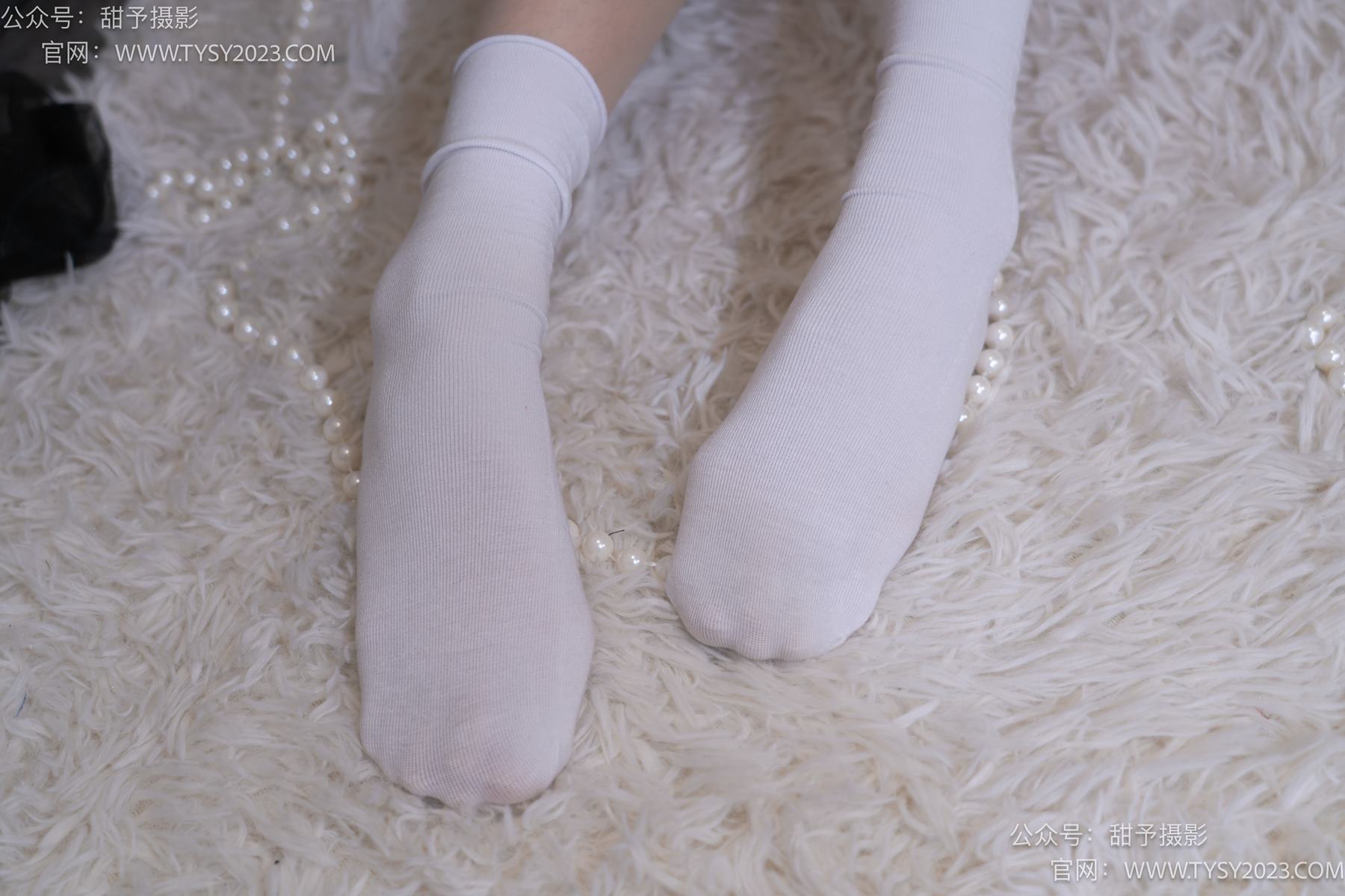 图片[84]-甜予摄影 NO.076 小狸-帆布鞋、白棉袜、肉丝（脚尖加固款）[126P] – 速更版-美库