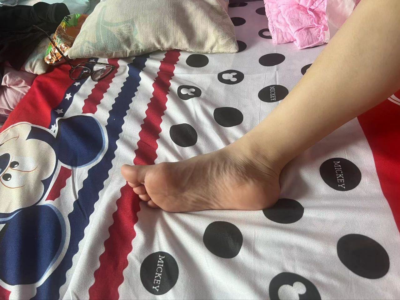 图片[12]-脚模面试脸足同框套路系列-035-37号-小姐姐[14P] – 速更版-美库