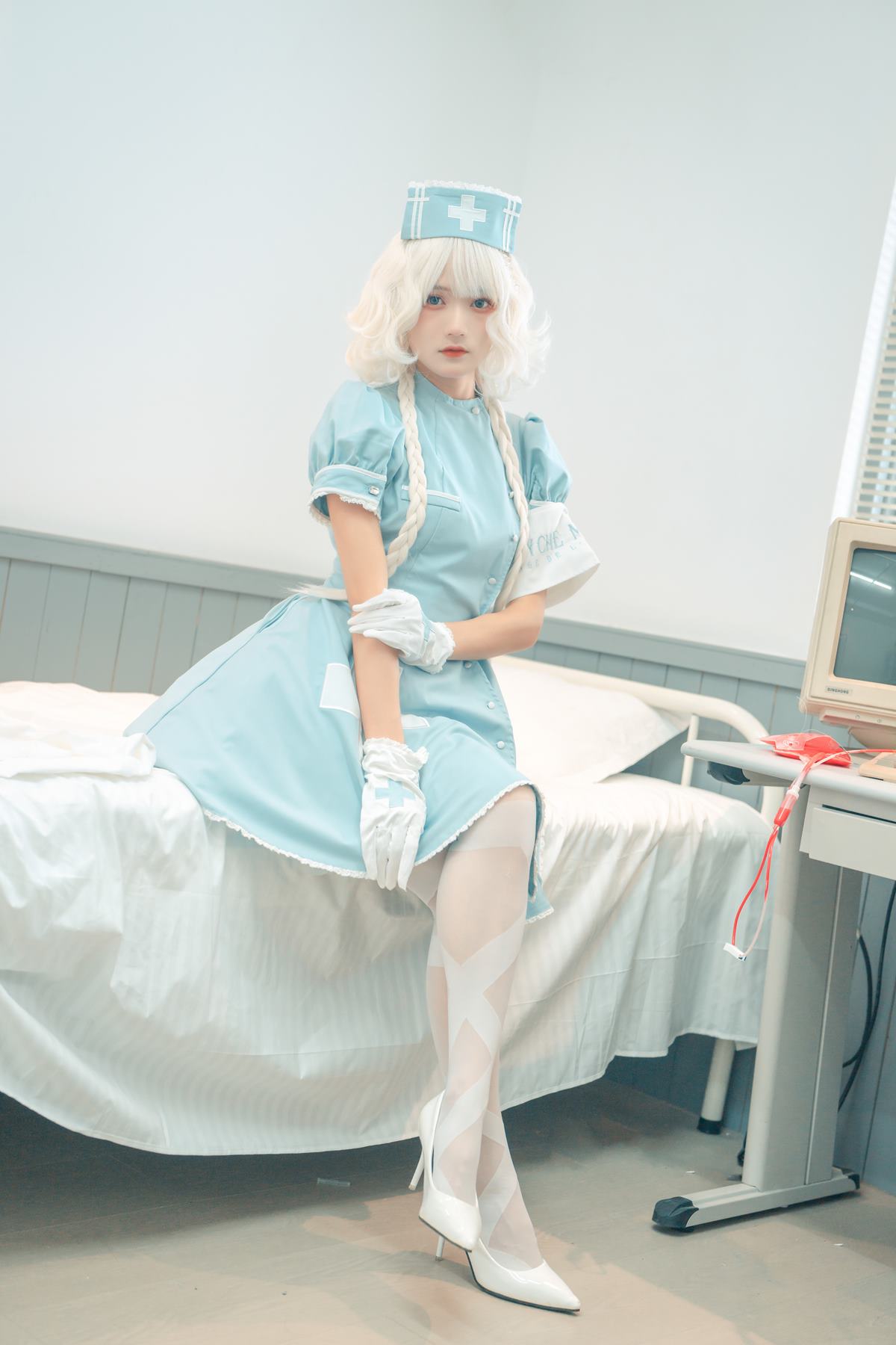 图片[11]-人气Coser@兔子Zzz不吃胡萝卜 甜蜜疗愈 [31P] – 速更版-美库