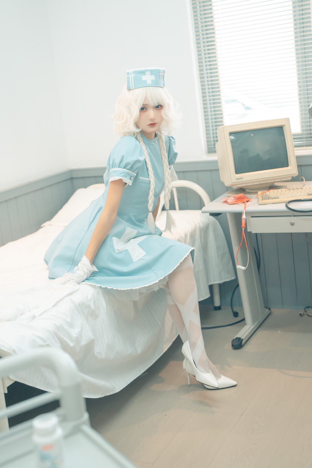 图片[13]-人气Coser@兔子Zzz不吃胡萝卜 甜蜜疗愈 [31P] – 速更版-美库