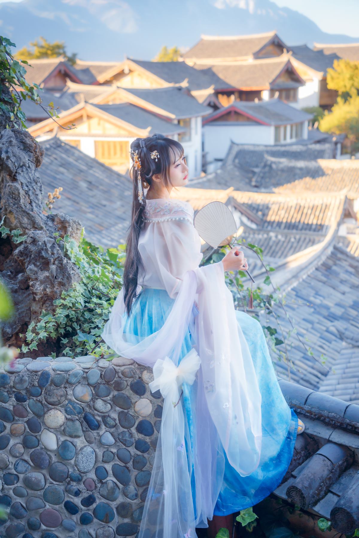 图片[13]-人气Coser@兔子Zzz不吃胡萝卜 丽江屋顶 [22P] – 速更版-美库
