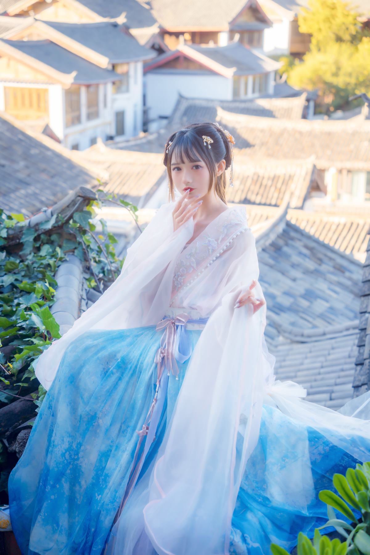 图片[19]-人气Coser@兔子Zzz不吃胡萝卜 丽江屋顶 [22P] – 速更版-美库