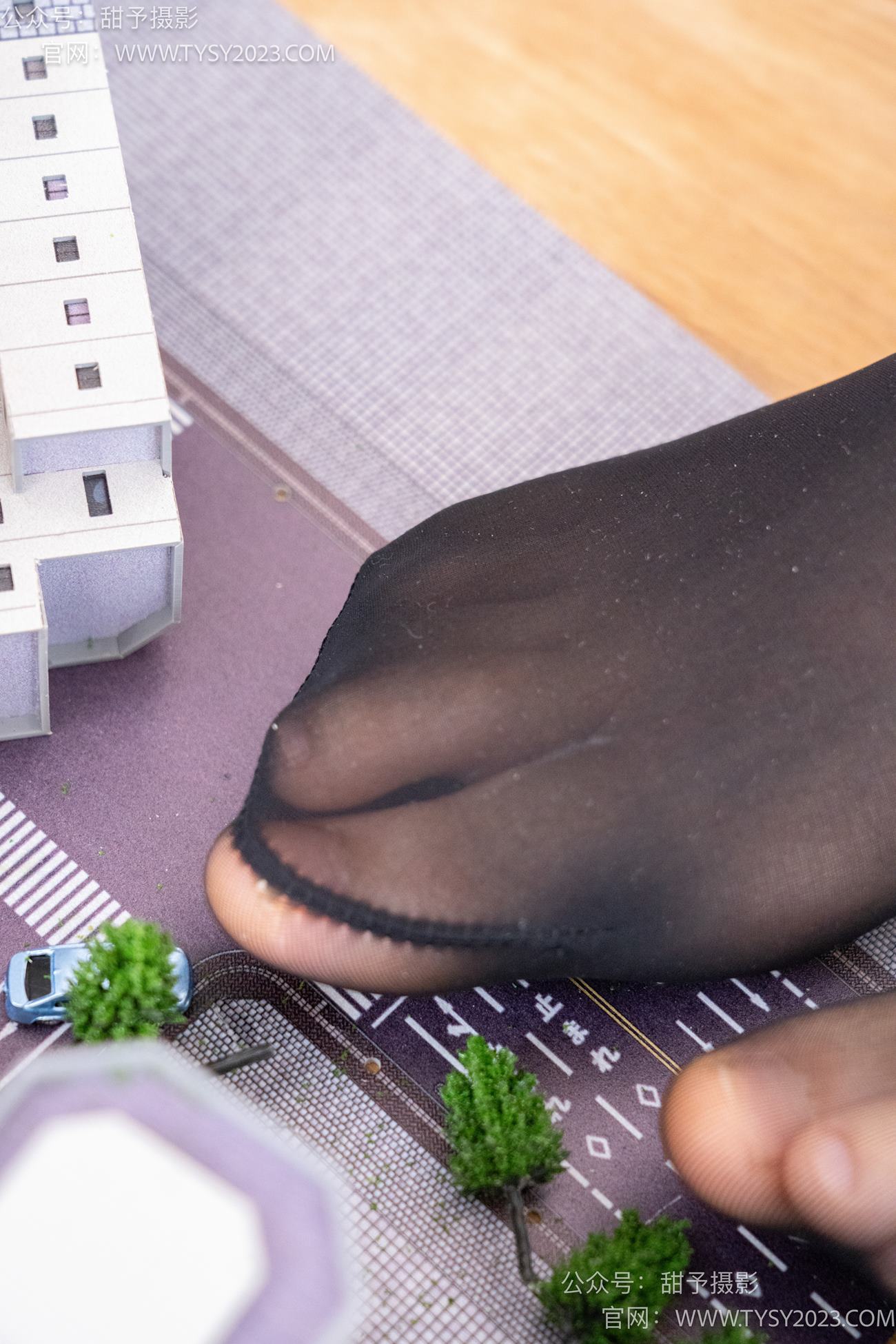 图片[74]-甜予摄影 NO.077 璇璇-JK制服、凉爽高跟鞋、嘿丝（脚尖透明款）、小人国剧情[128P] – 速更版-美库