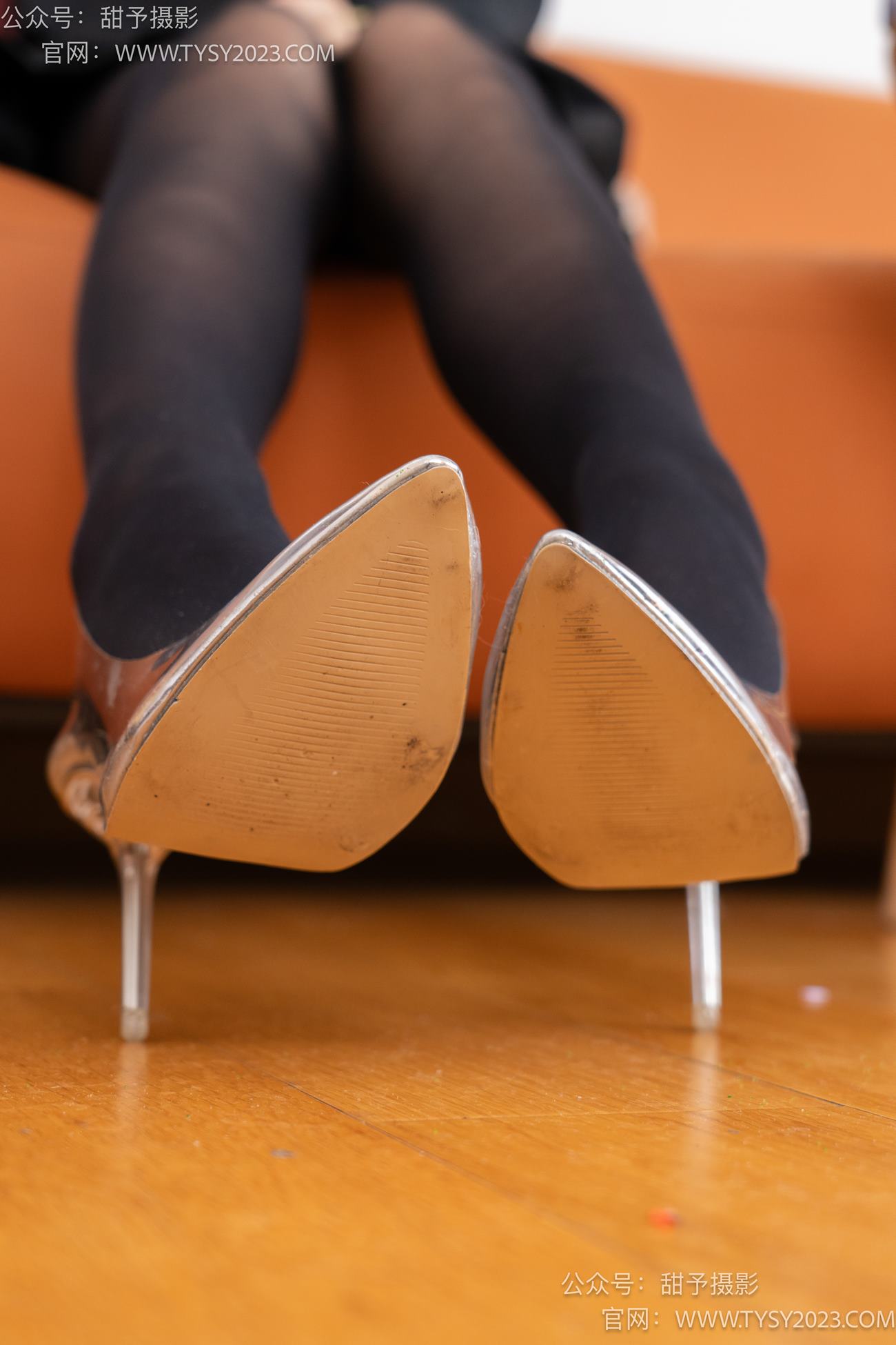 图片[106]-甜予摄影 NO.077 璇璇-JK制服、凉爽高跟鞋、嘿丝（脚尖透明款）、小人国剧情[128P] – 速更版-美库