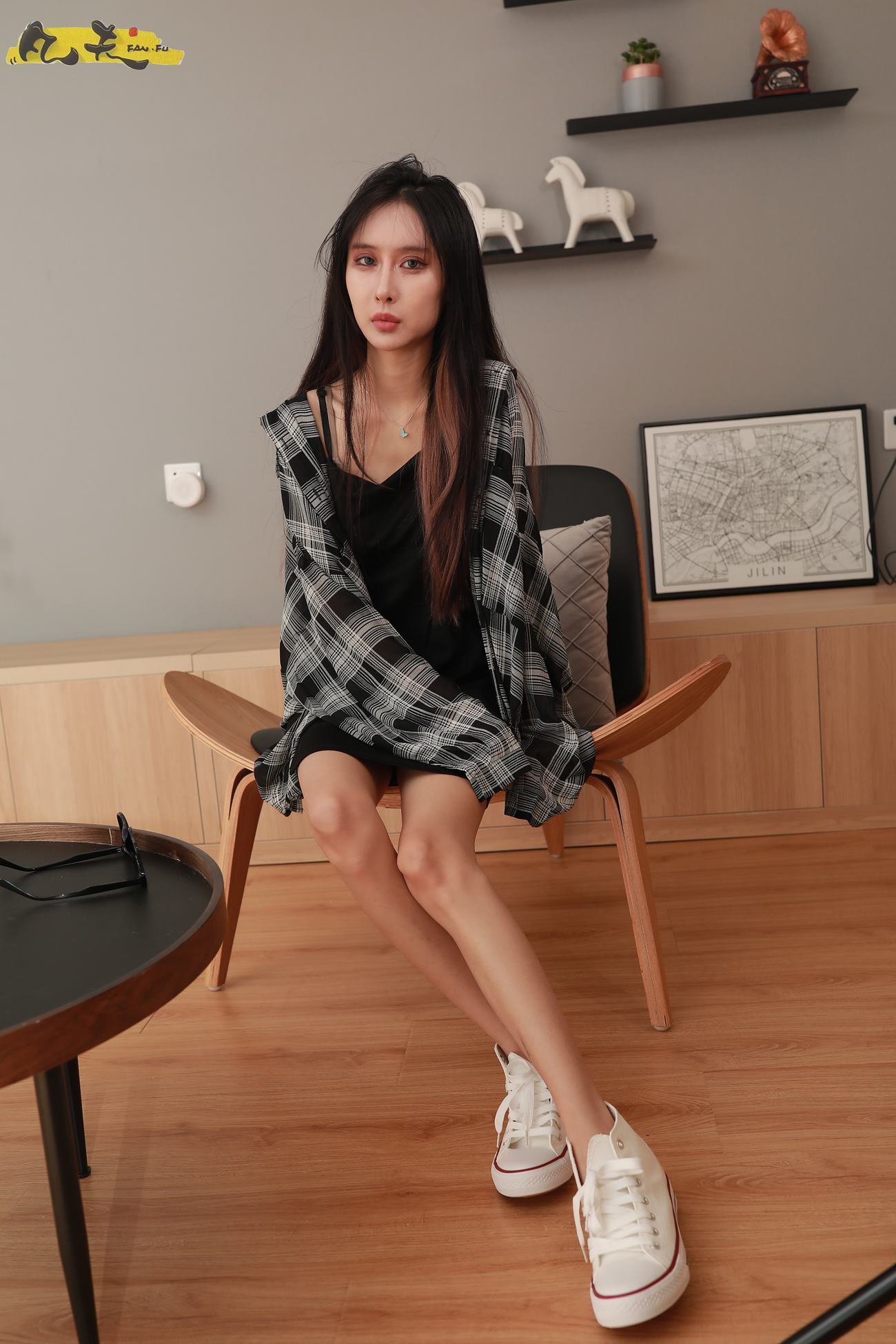 图片[12]-凡夫摄影 NO.0009 – 依茜 高帮帆布鞋黑色棉袜[243P] – 速更版-美库