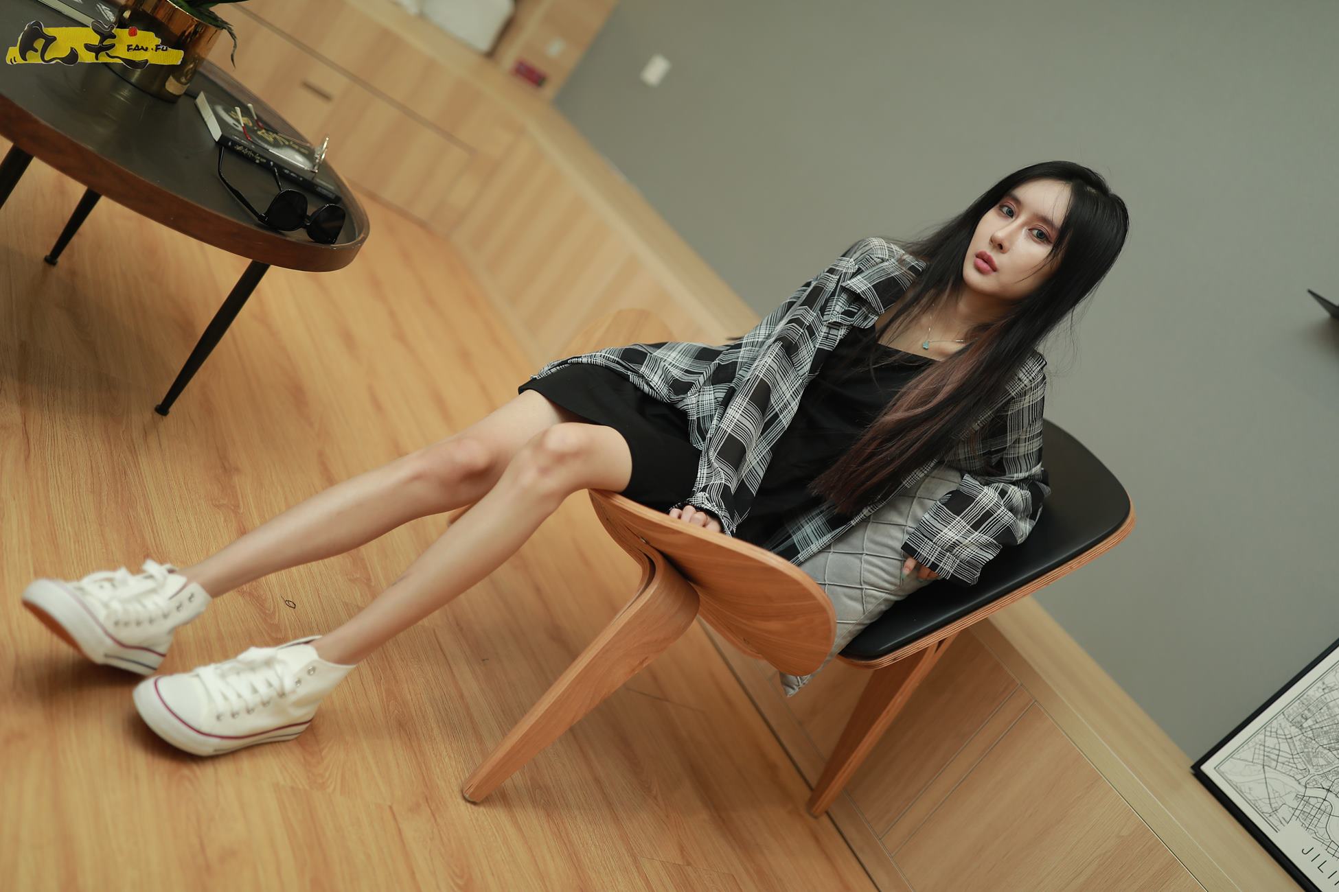 图片[16]-凡夫摄影 NO.0009 – 依茜 高帮帆布鞋黑色棉袜[243P] – 速更版-美库