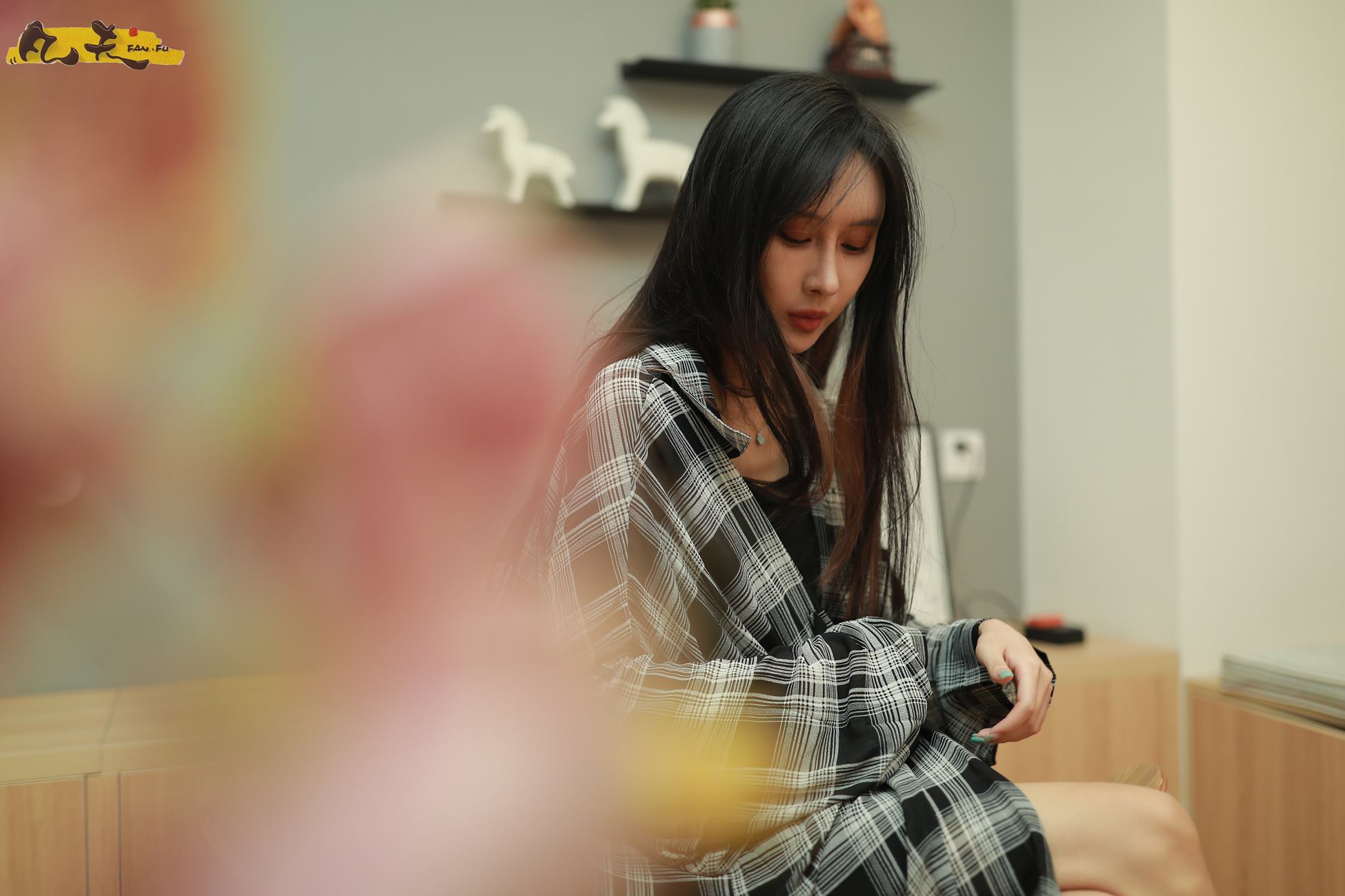 图片[25]-凡夫摄影 NO.0009 – 依茜 高帮帆布鞋黑色棉袜[243P] – 速更版-美库