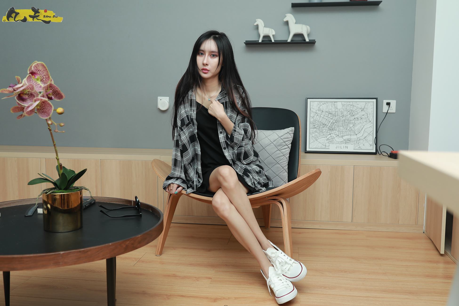 图片[31]-凡夫摄影 NO.0009 – 依茜 高帮帆布鞋黑色棉袜[243P] – 速更版-美库