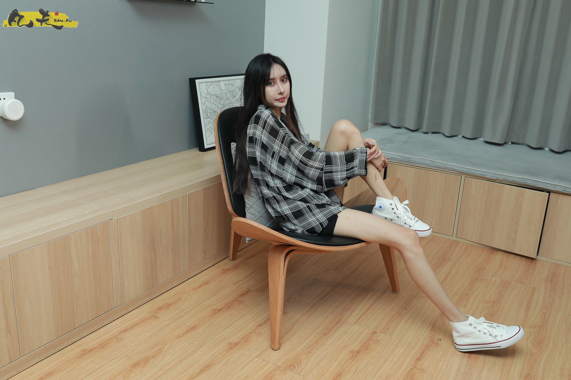 图片[38]-凡夫摄影 NO.0009 – 依茜 高帮帆布鞋黑色棉袜[243P] – 速更版-美库