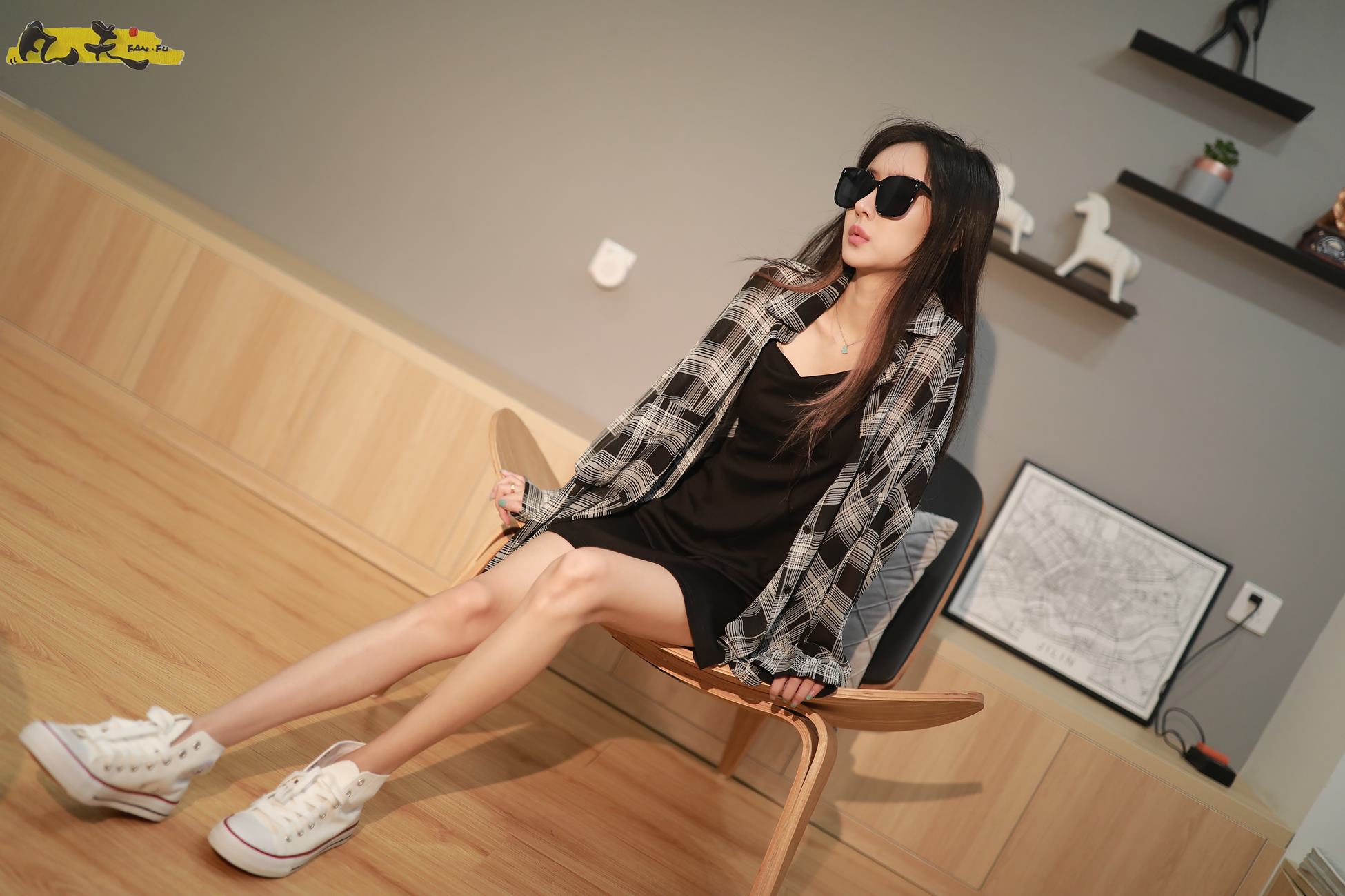 图片[43]-凡夫摄影 NO.0009 – 依茜 高帮帆布鞋黑色棉袜[243P] – 速更版-美库