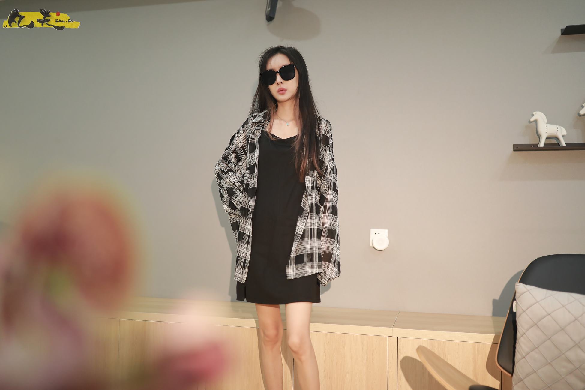 图片[46]-凡夫摄影 NO.0009 – 依茜 高帮帆布鞋黑色棉袜[243P] – 速更版-美库