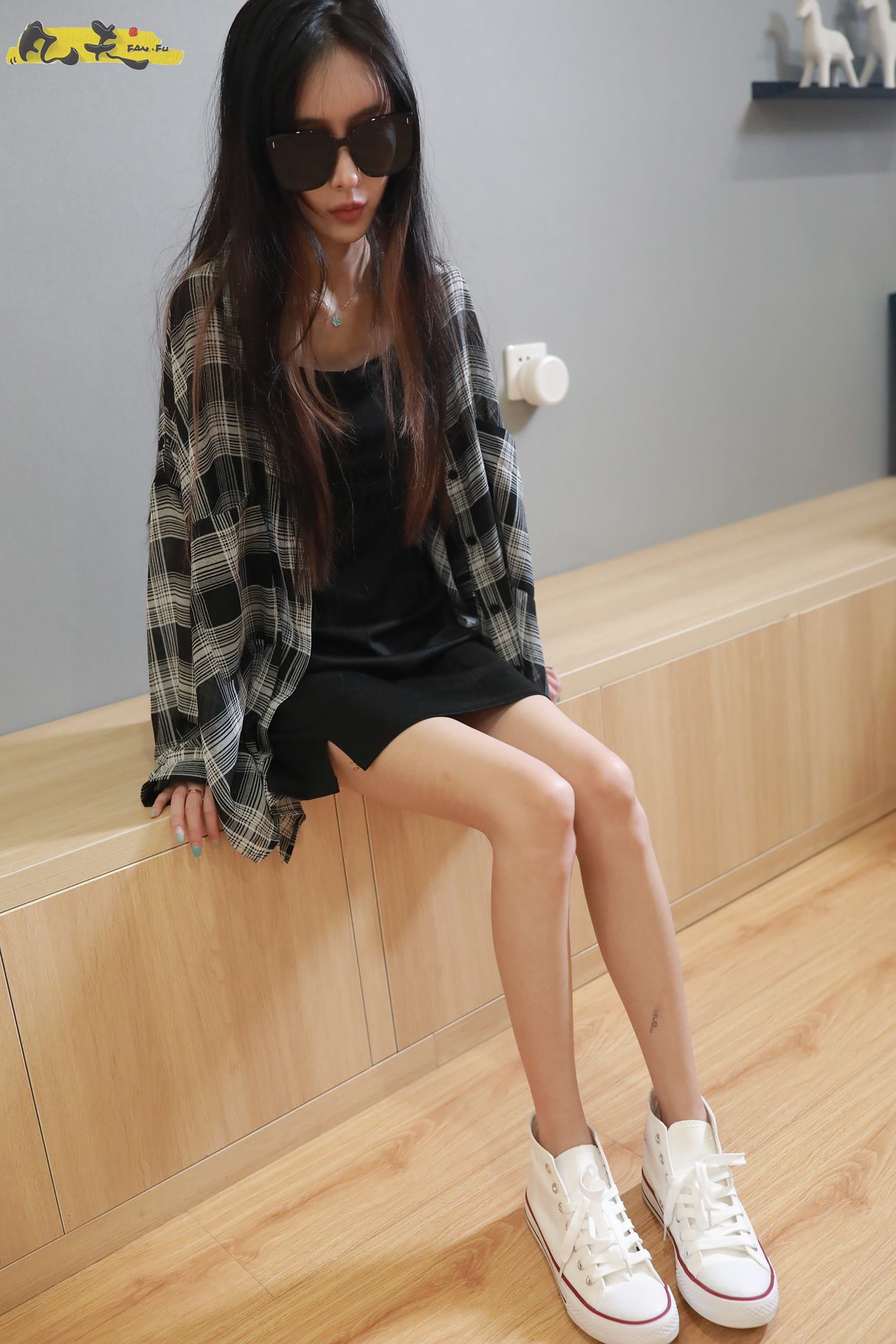 图片[69]-凡夫摄影 NO.0009 – 依茜 高帮帆布鞋黑色棉袜[243P] – 速更版-美库