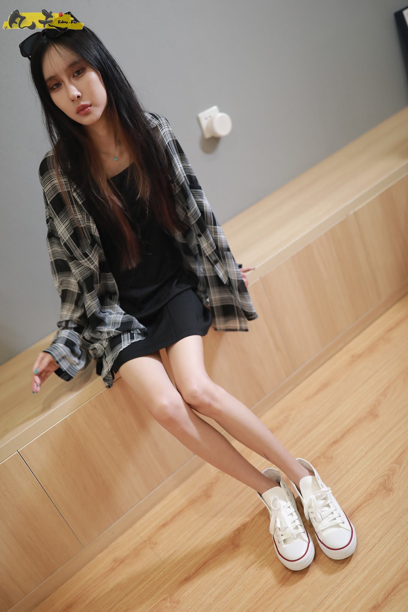 图片[73]-凡夫摄影 NO.0009 – 依茜 高帮帆布鞋黑色棉袜[243P] – 速更版-美库